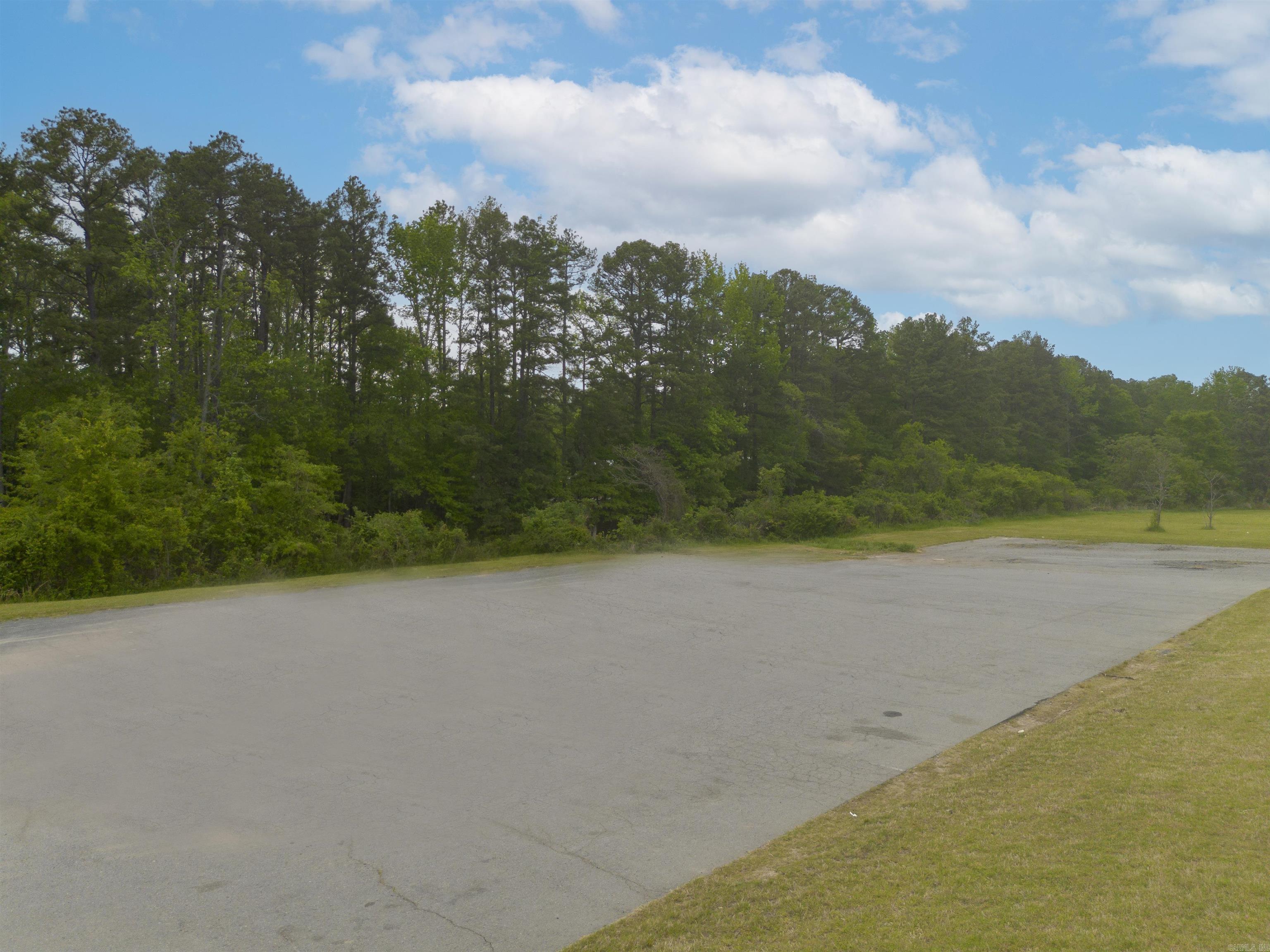 21600 N Highway 365 Property Photo 6