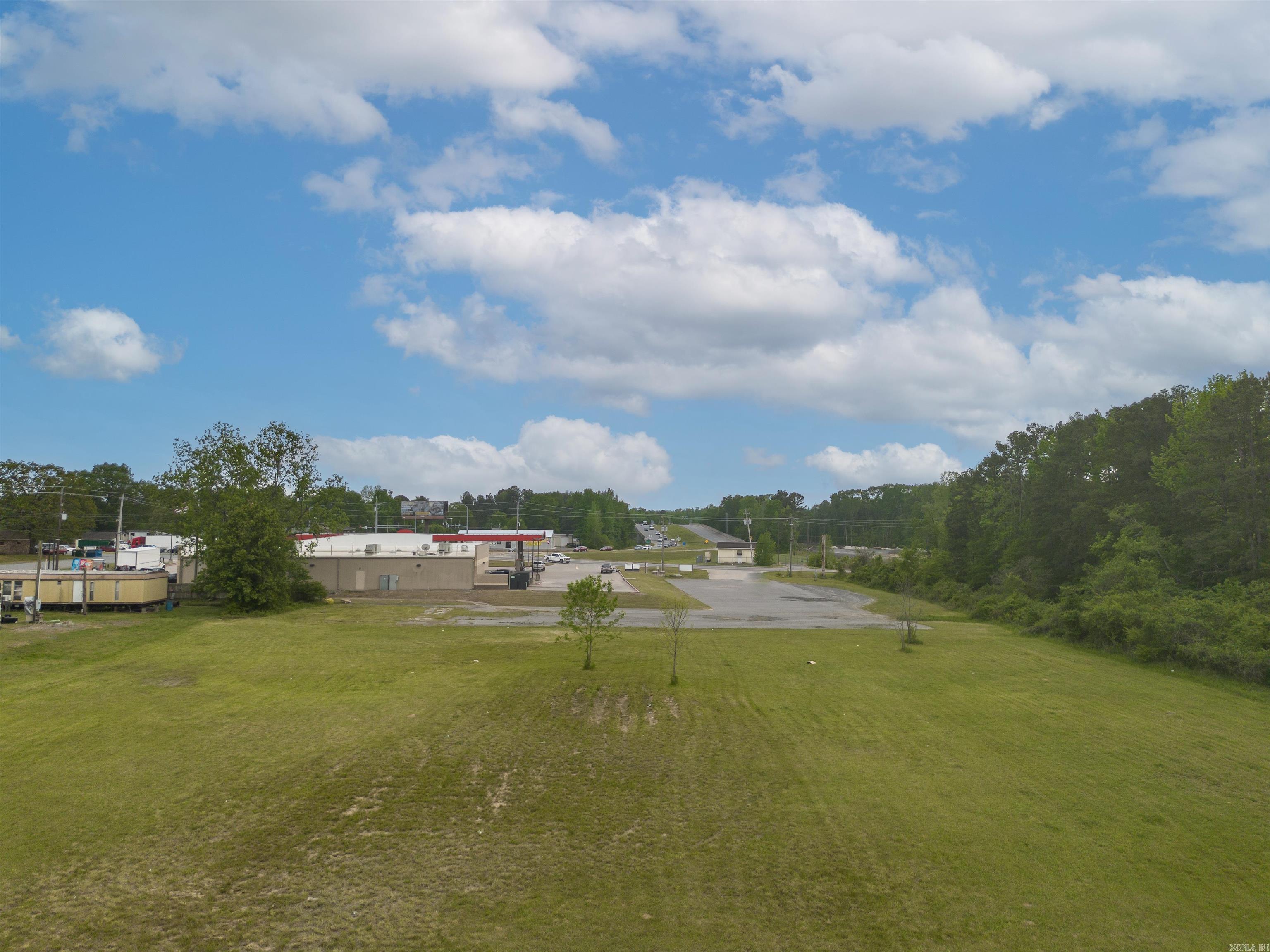21600 N Highway 365 Property Photo 5