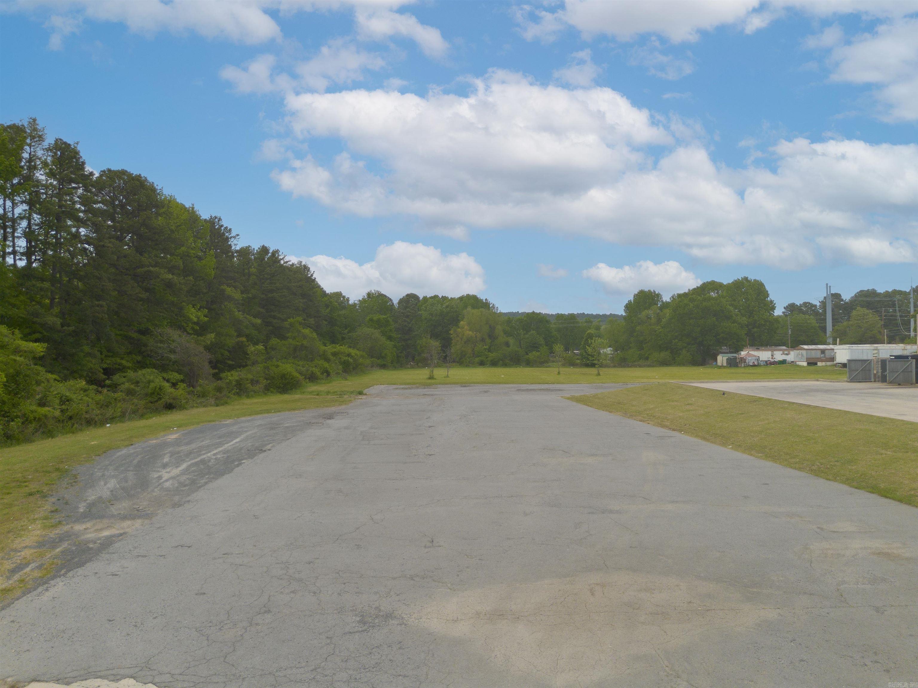 21600 N Highway 365 Property Photo 7