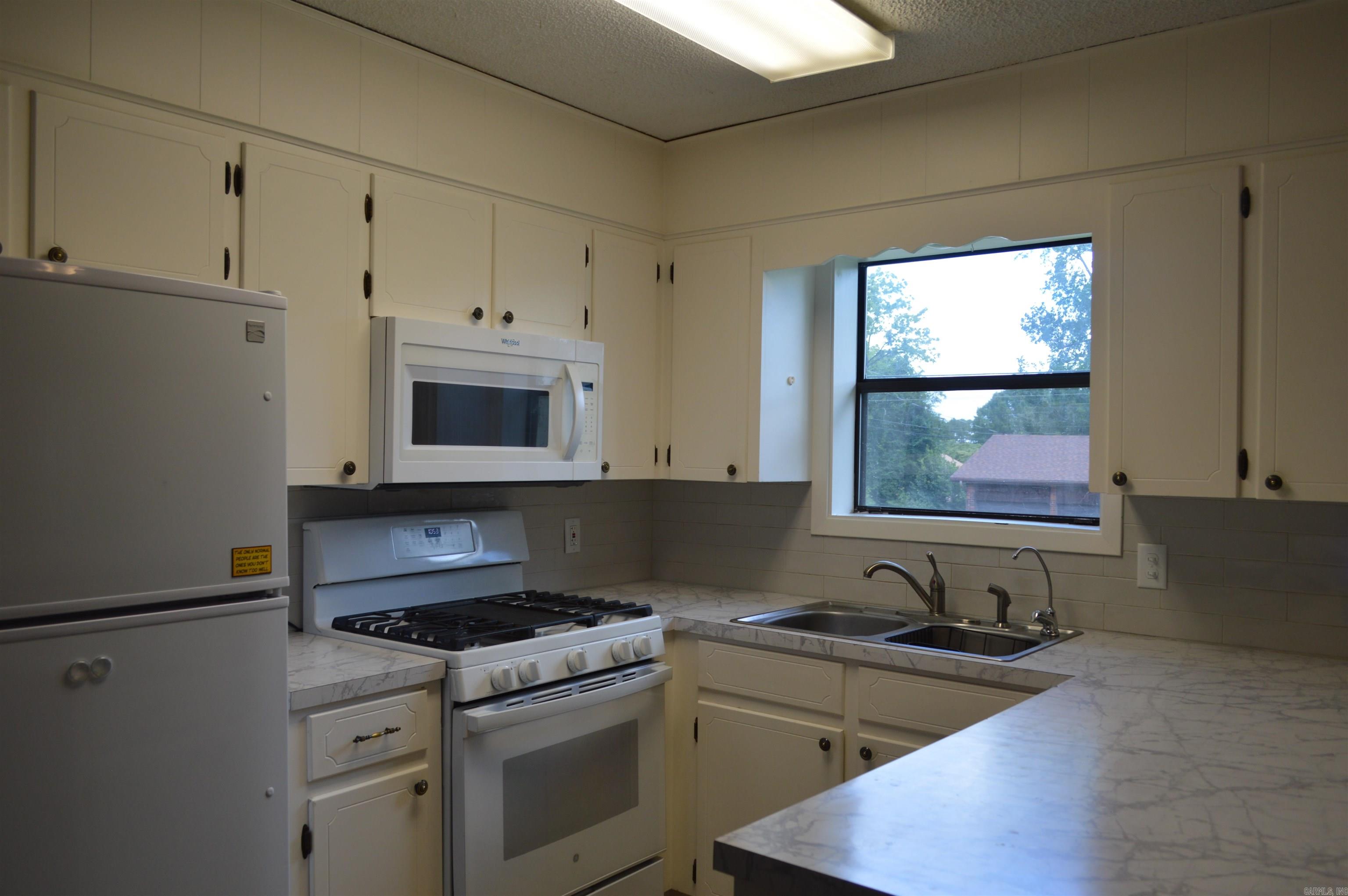 1201 W Front Street Property Photo 9