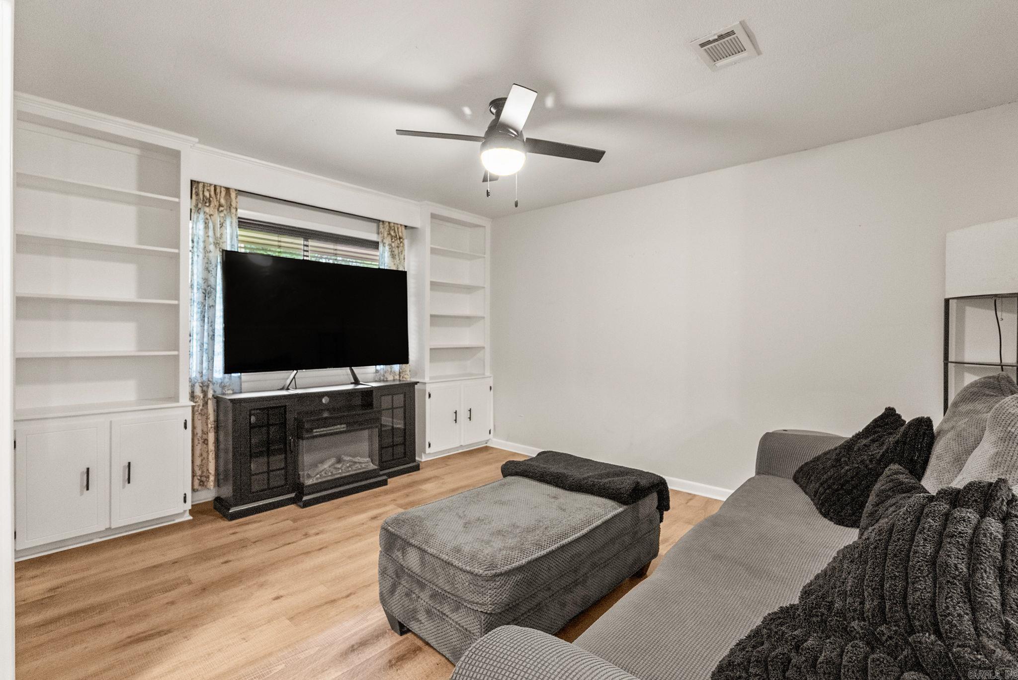 11 Stagecoach Road Property Photo 5