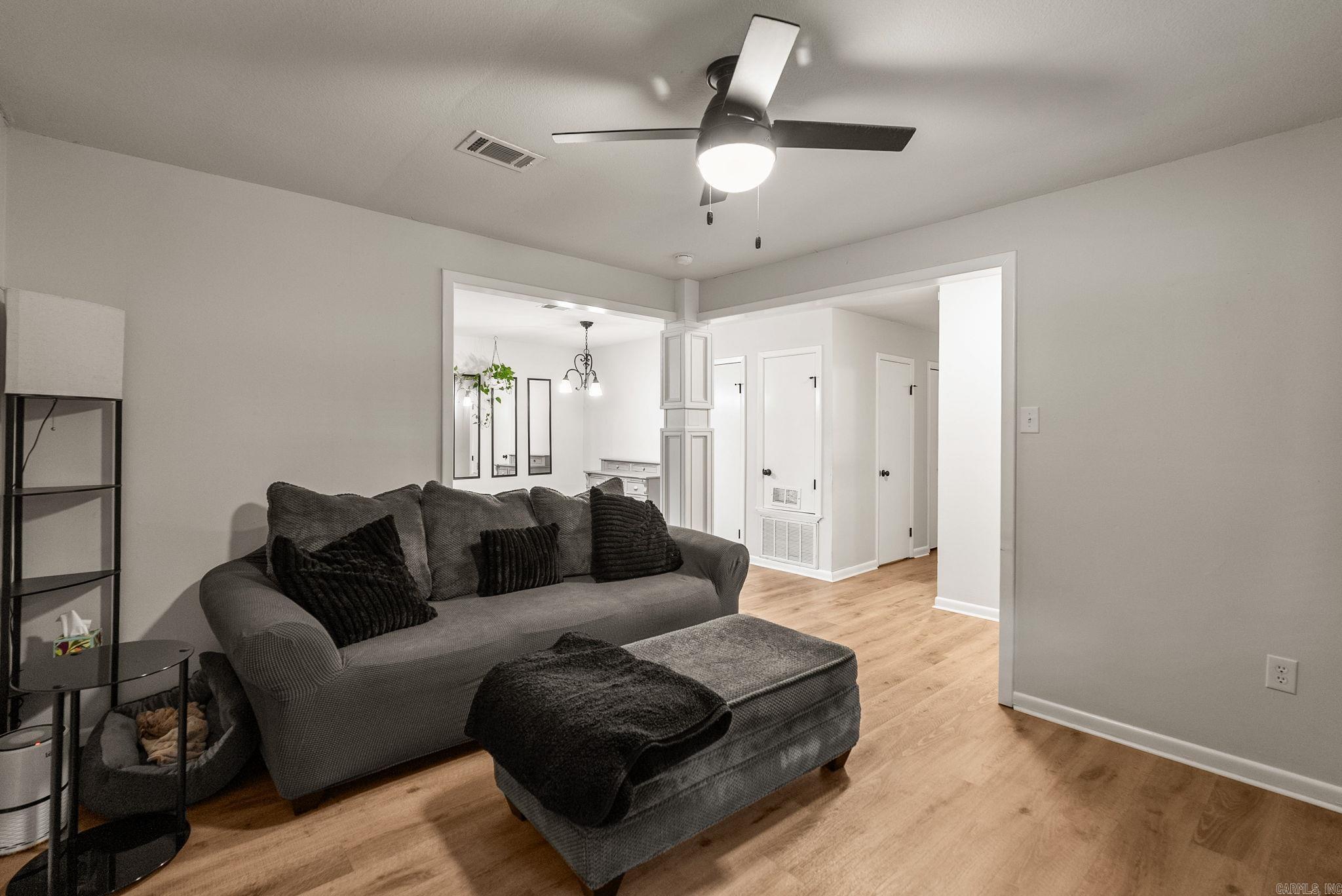 11 Stagecoach Road Property Photo 6