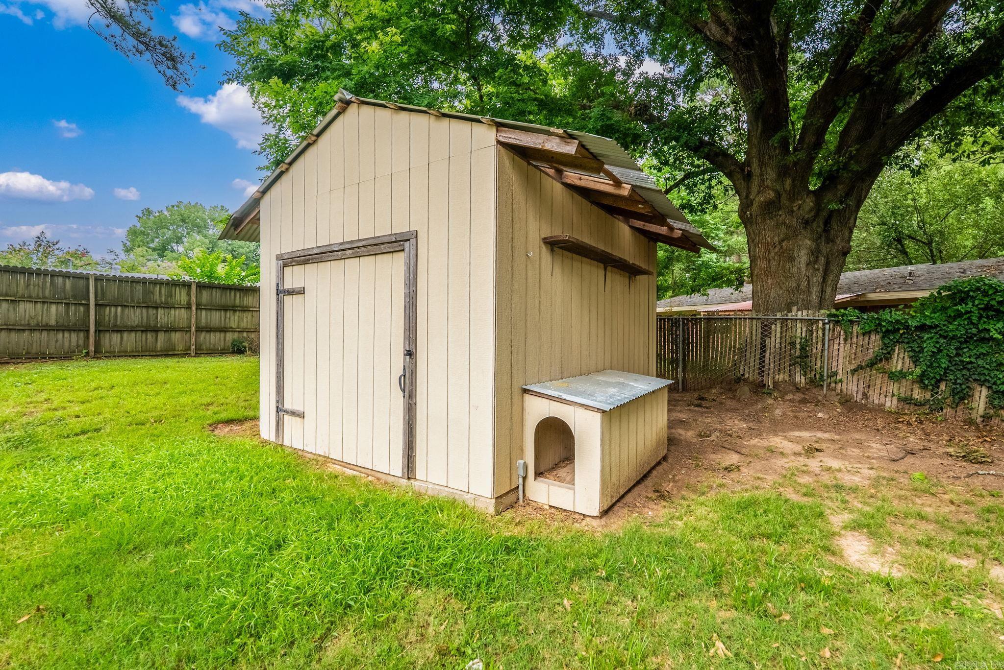 11 Stagecoach Road Property Photo 32