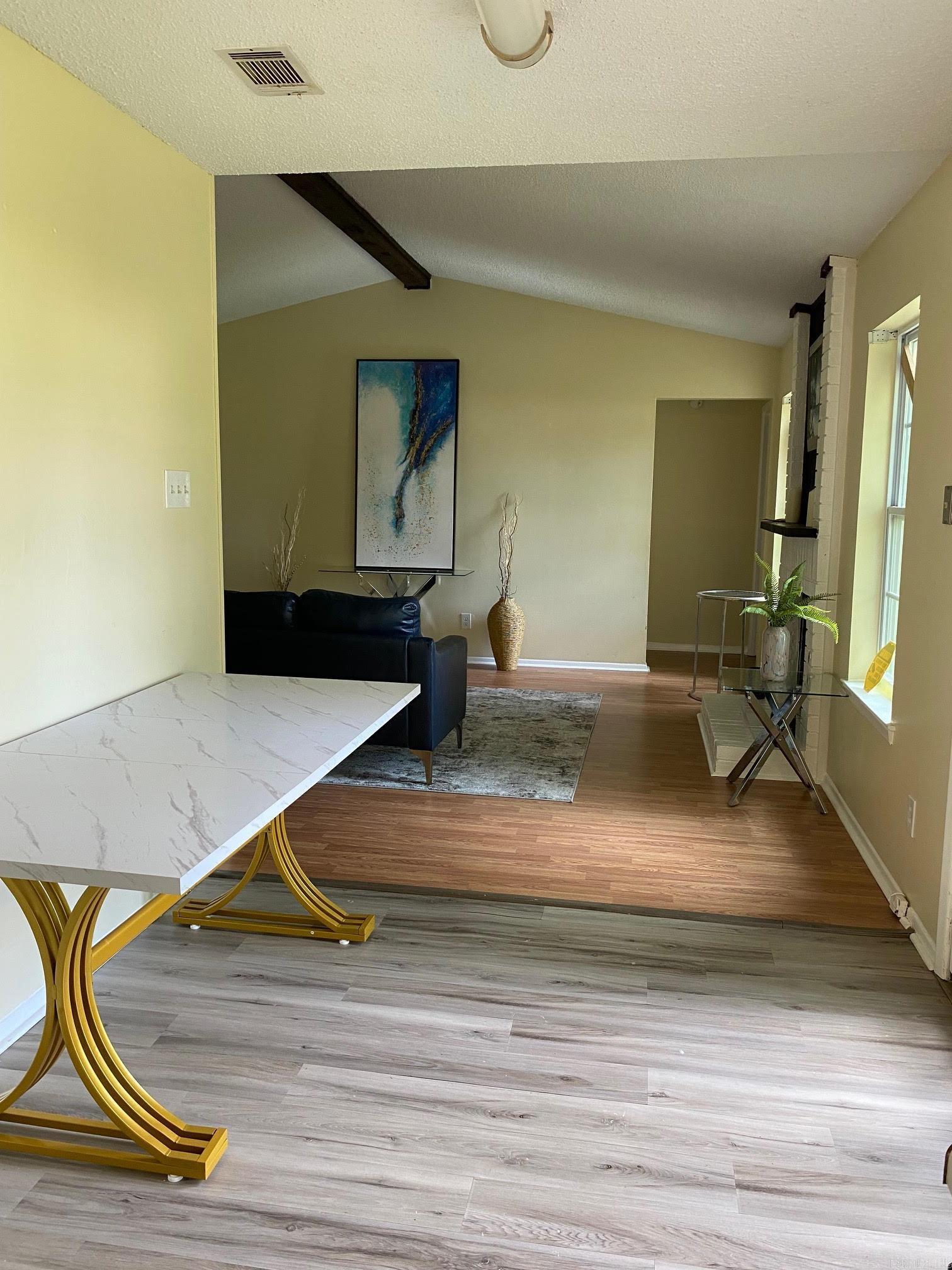 1407 Cleveland Property Photo 7