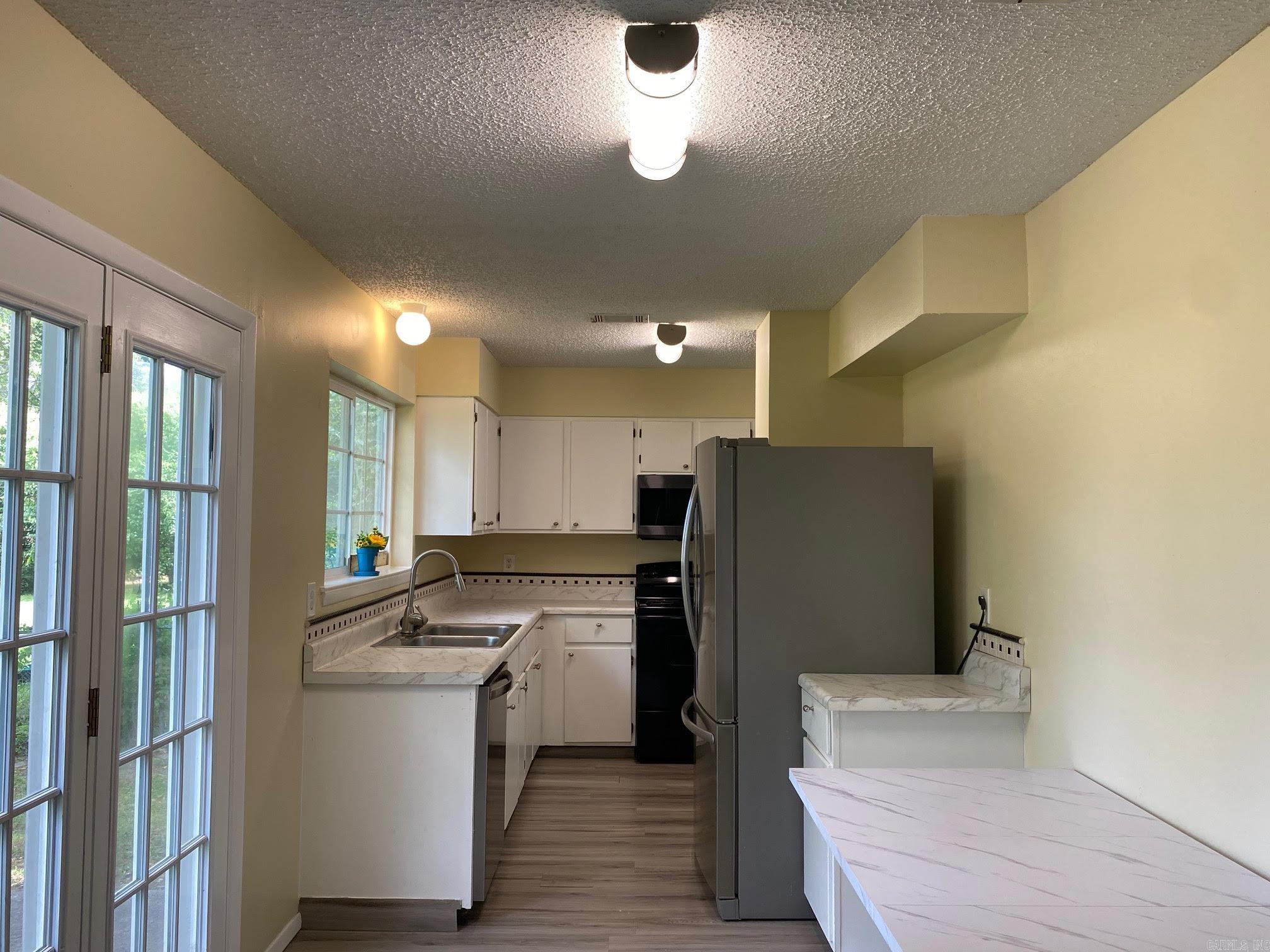 1407 Cleveland Property Photo 9