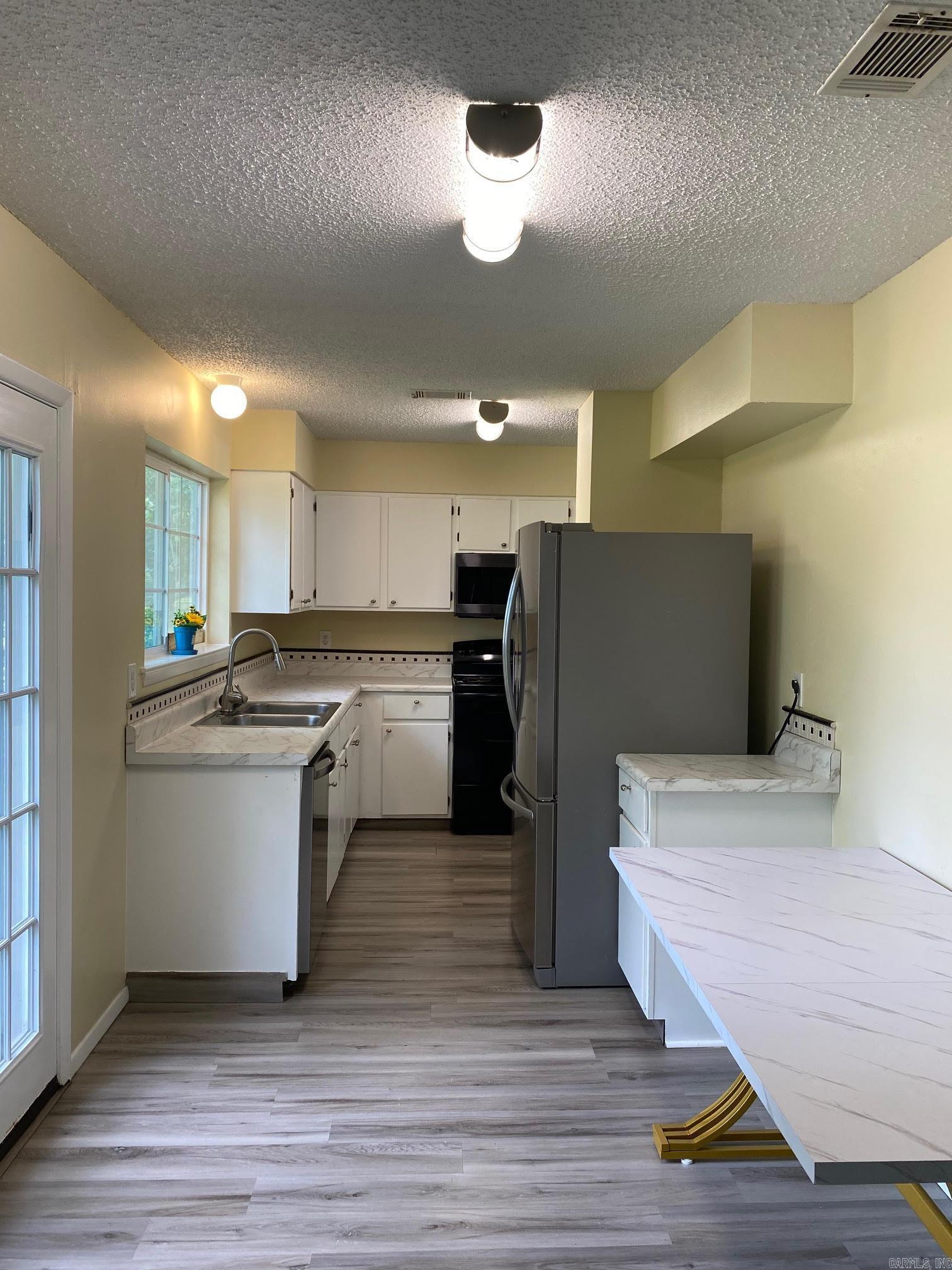 1407 Cleveland Property Photo 10