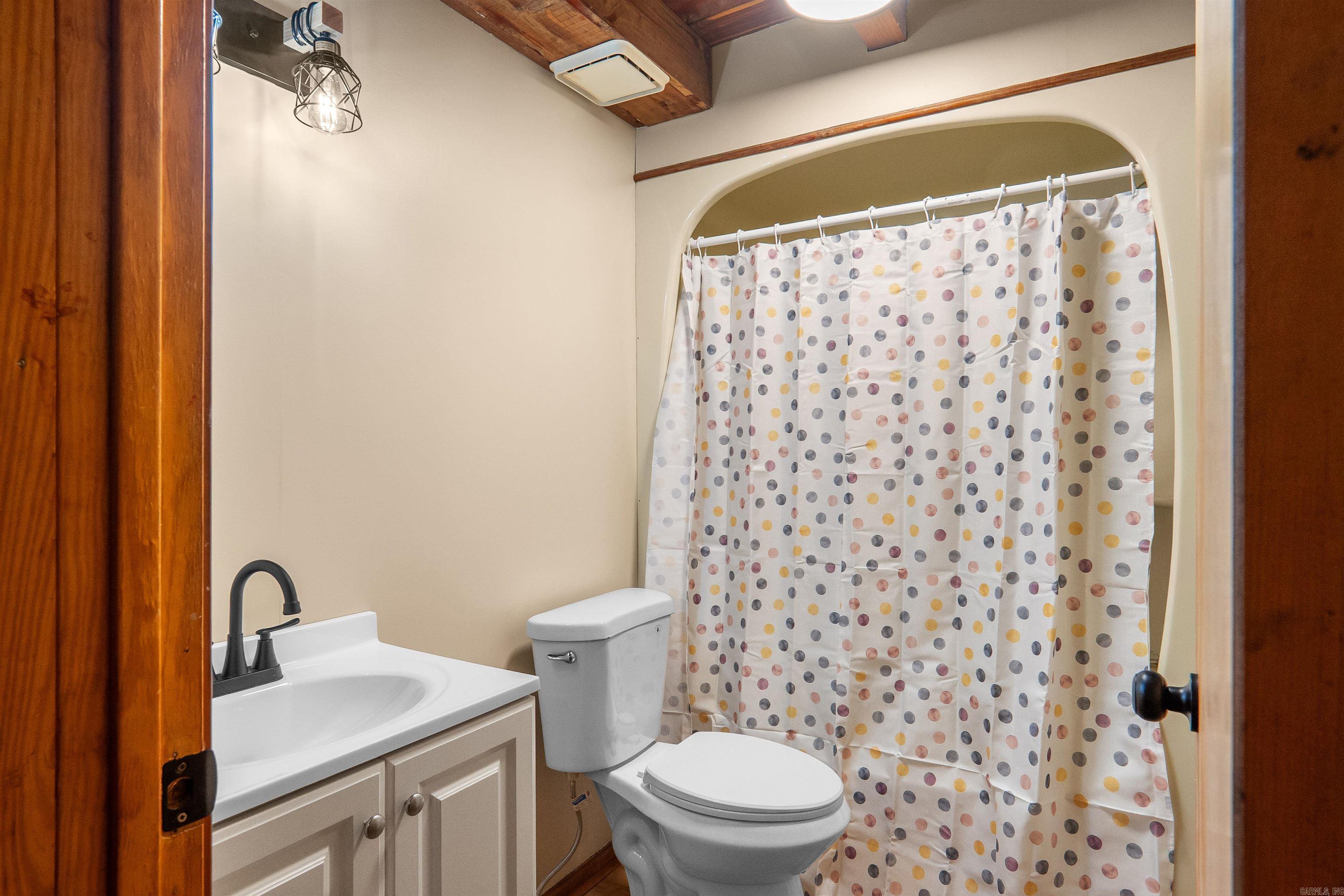 619 Pickthorne Road Property Photo 25