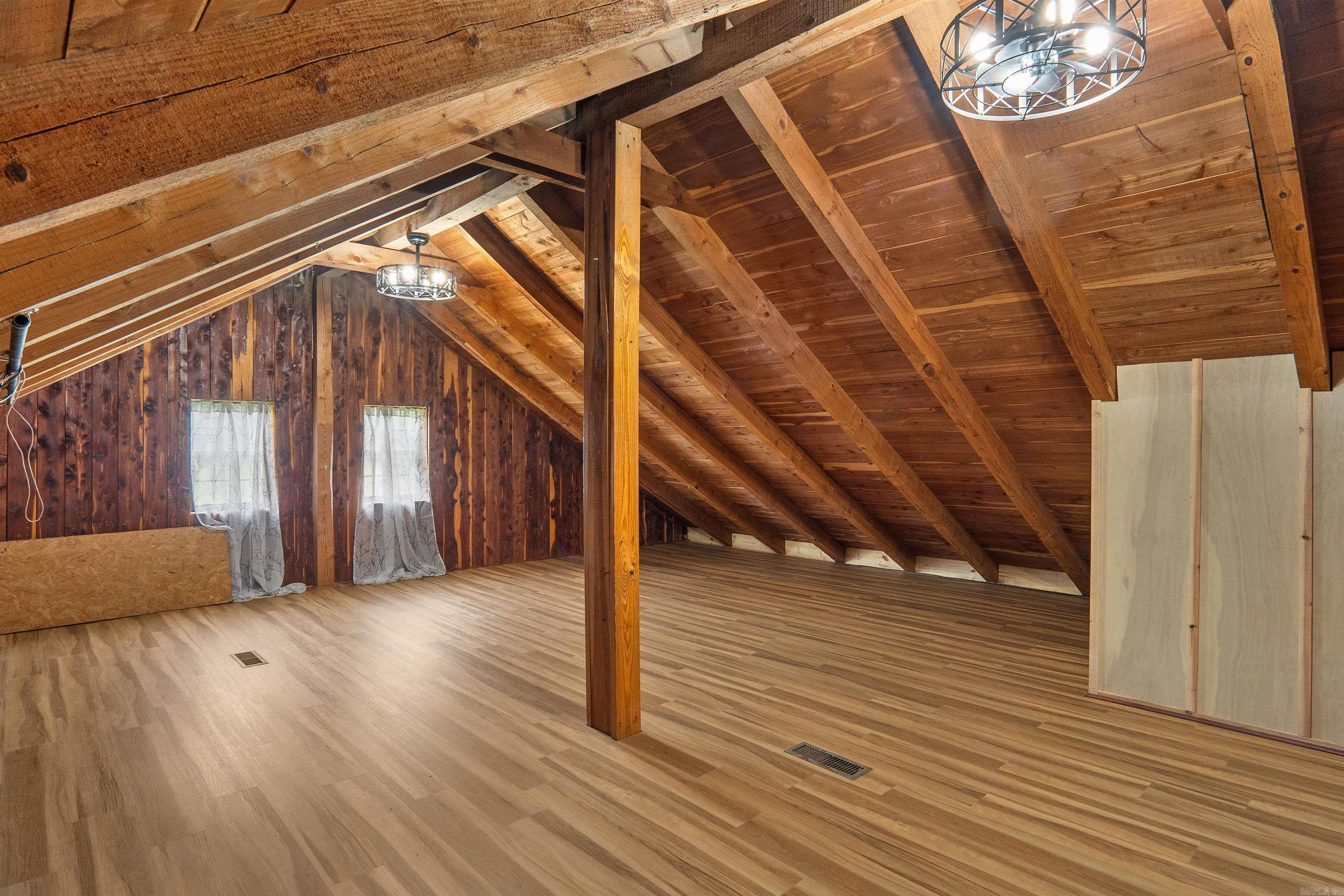 619 Pickthorne Road Property Photo 38