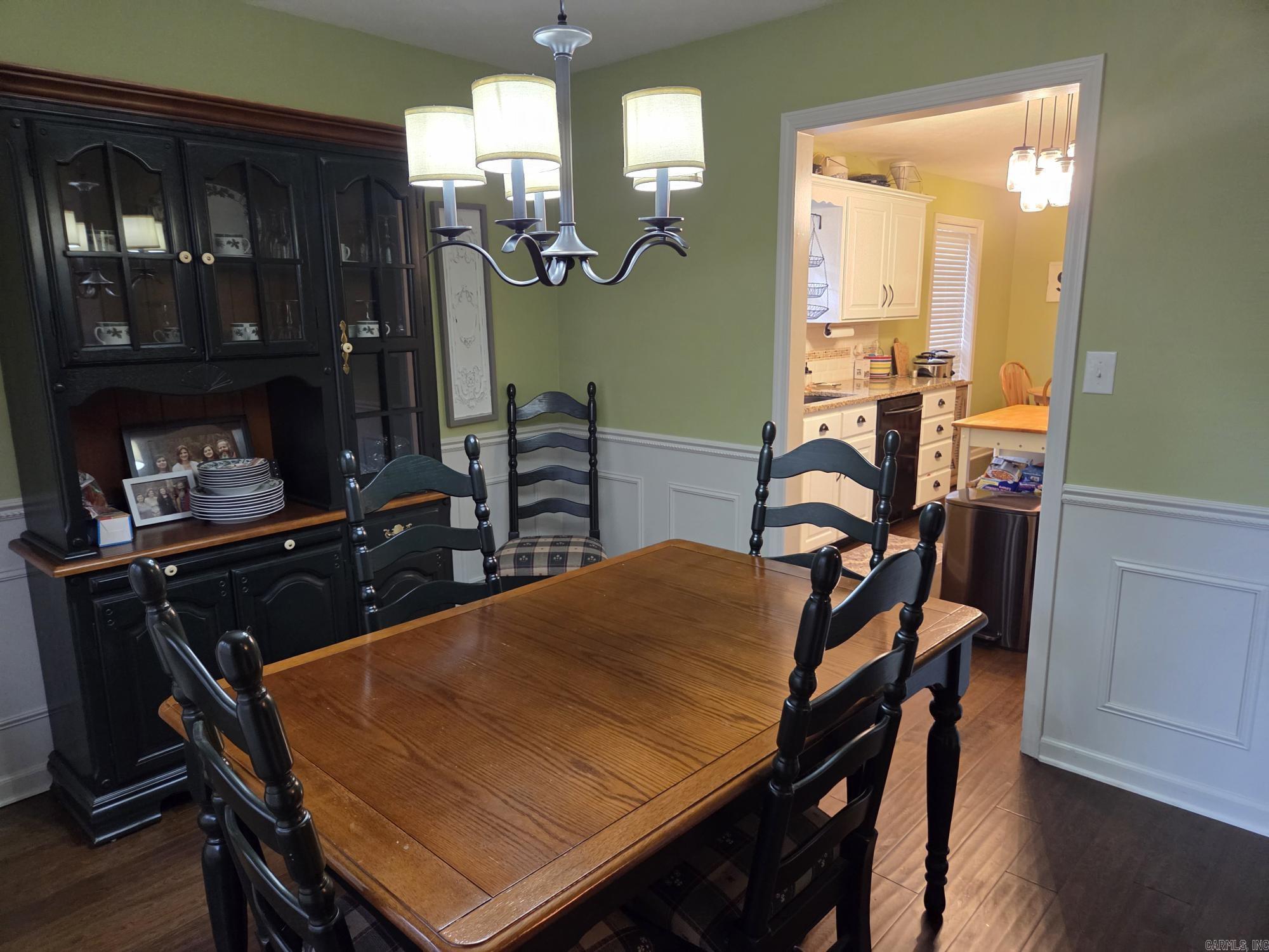 605 Live Oak Drive Property Photo 13