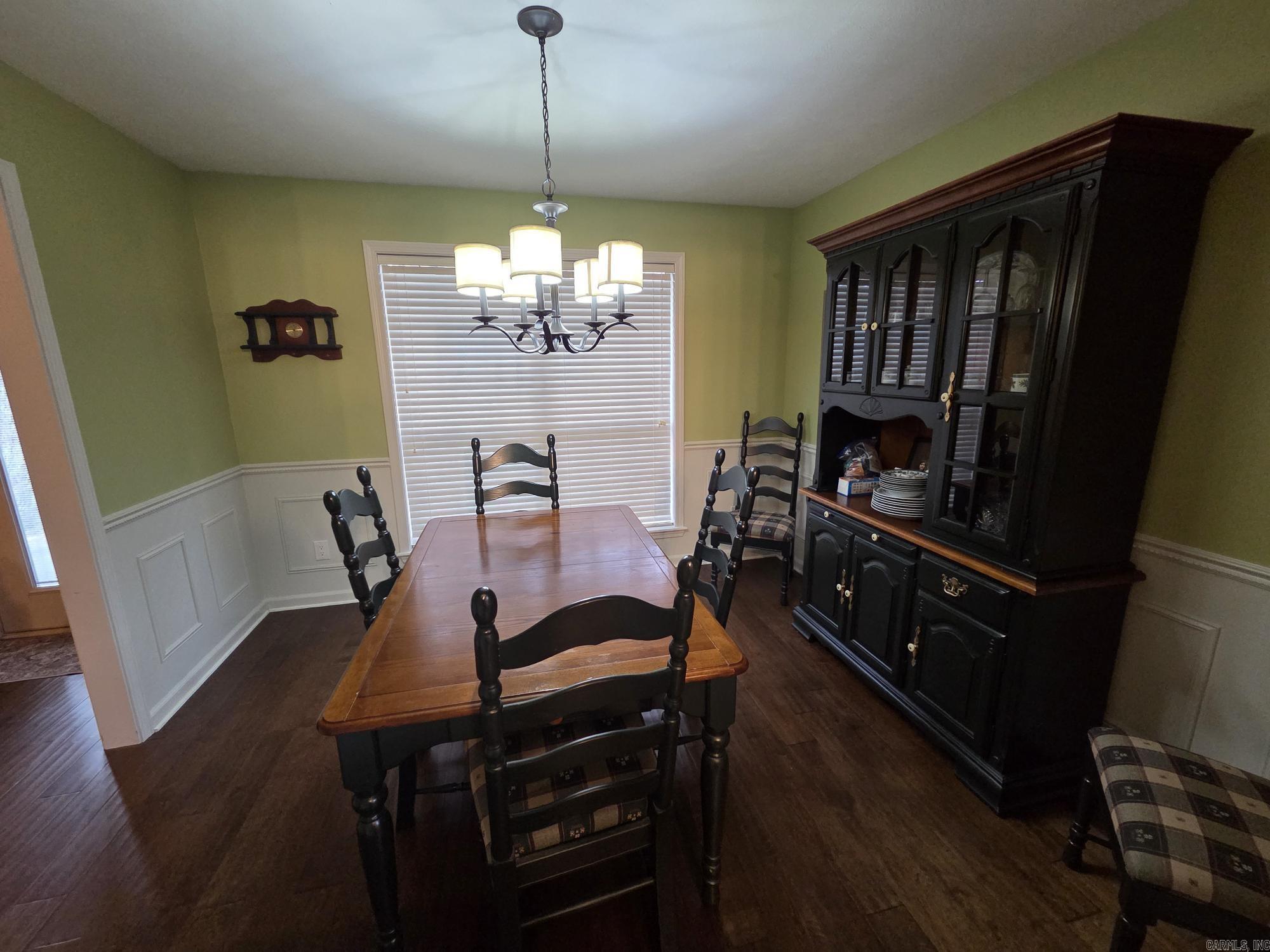 605 Live Oak Drive Property Photo 14