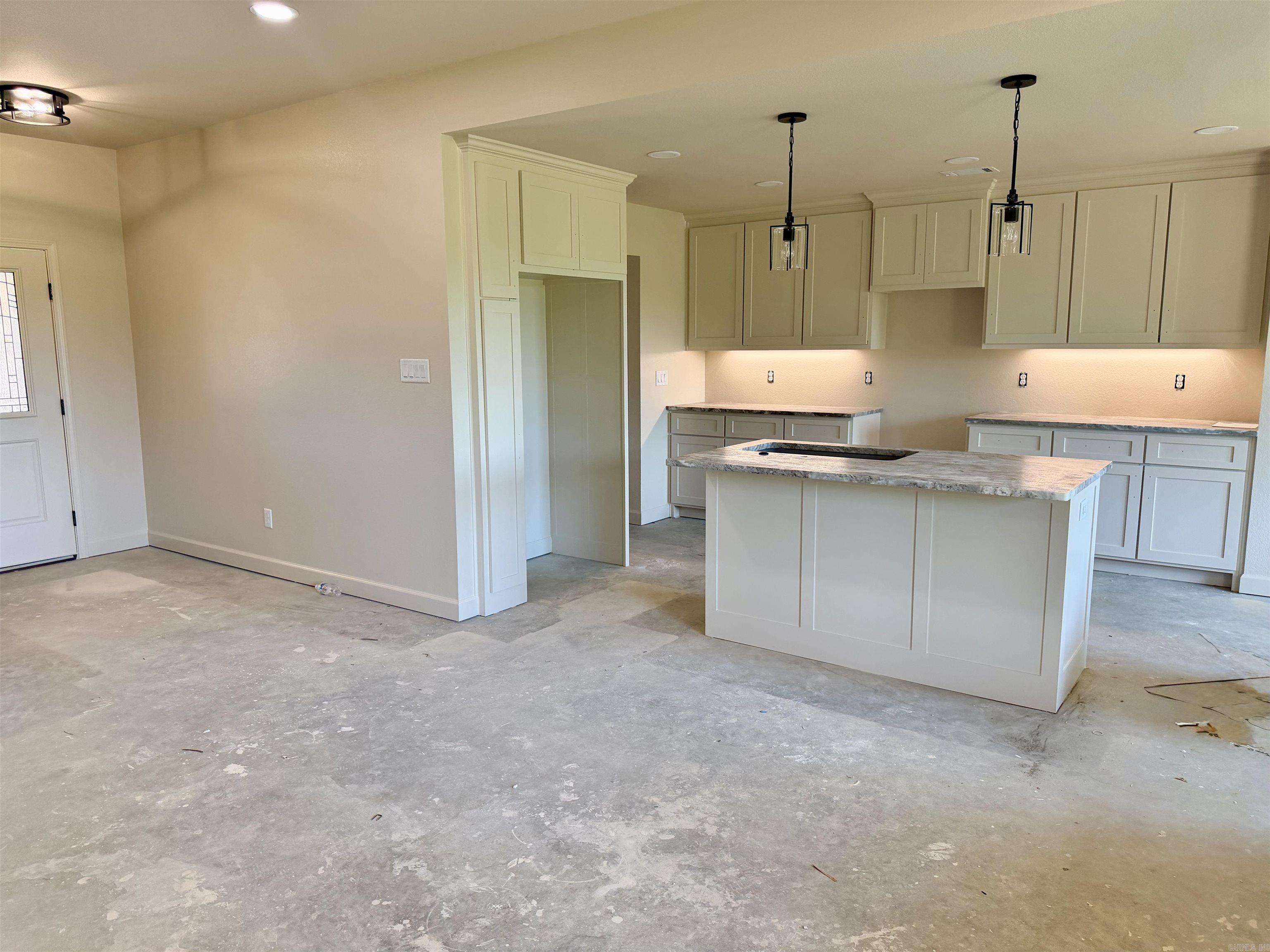 1088 Duke Drive Property Photo 4