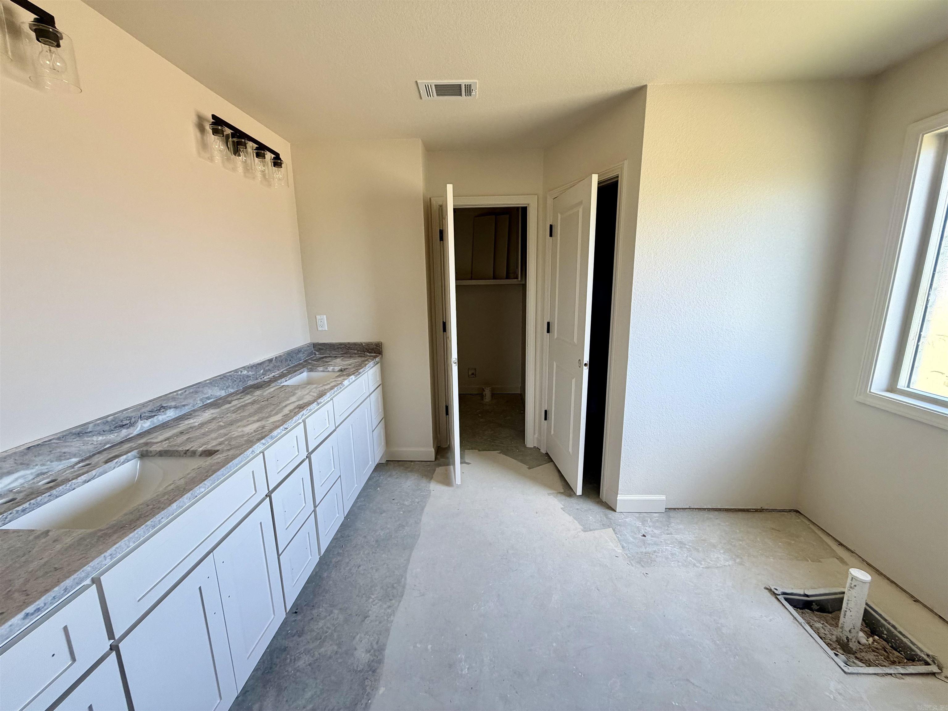 1088 Duke Drive Property Photo 6