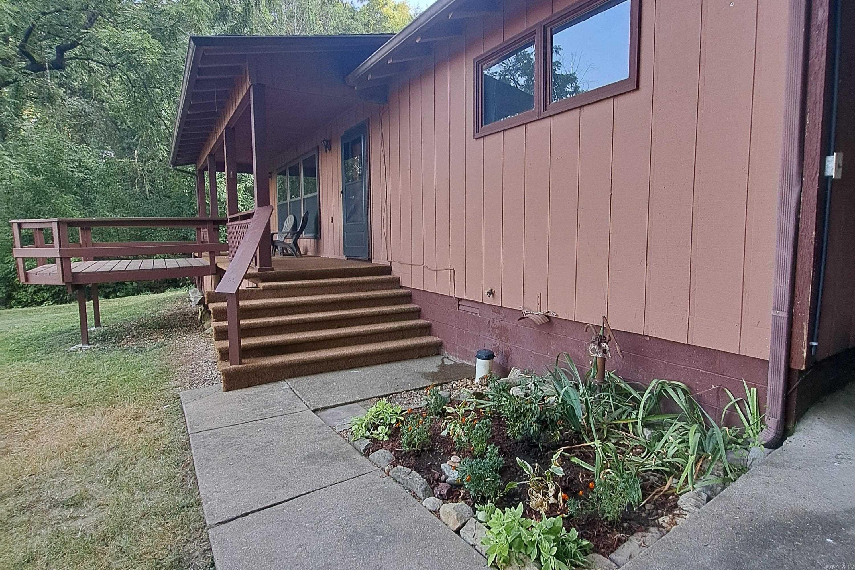 442 Riverview Trail Property Photo 2