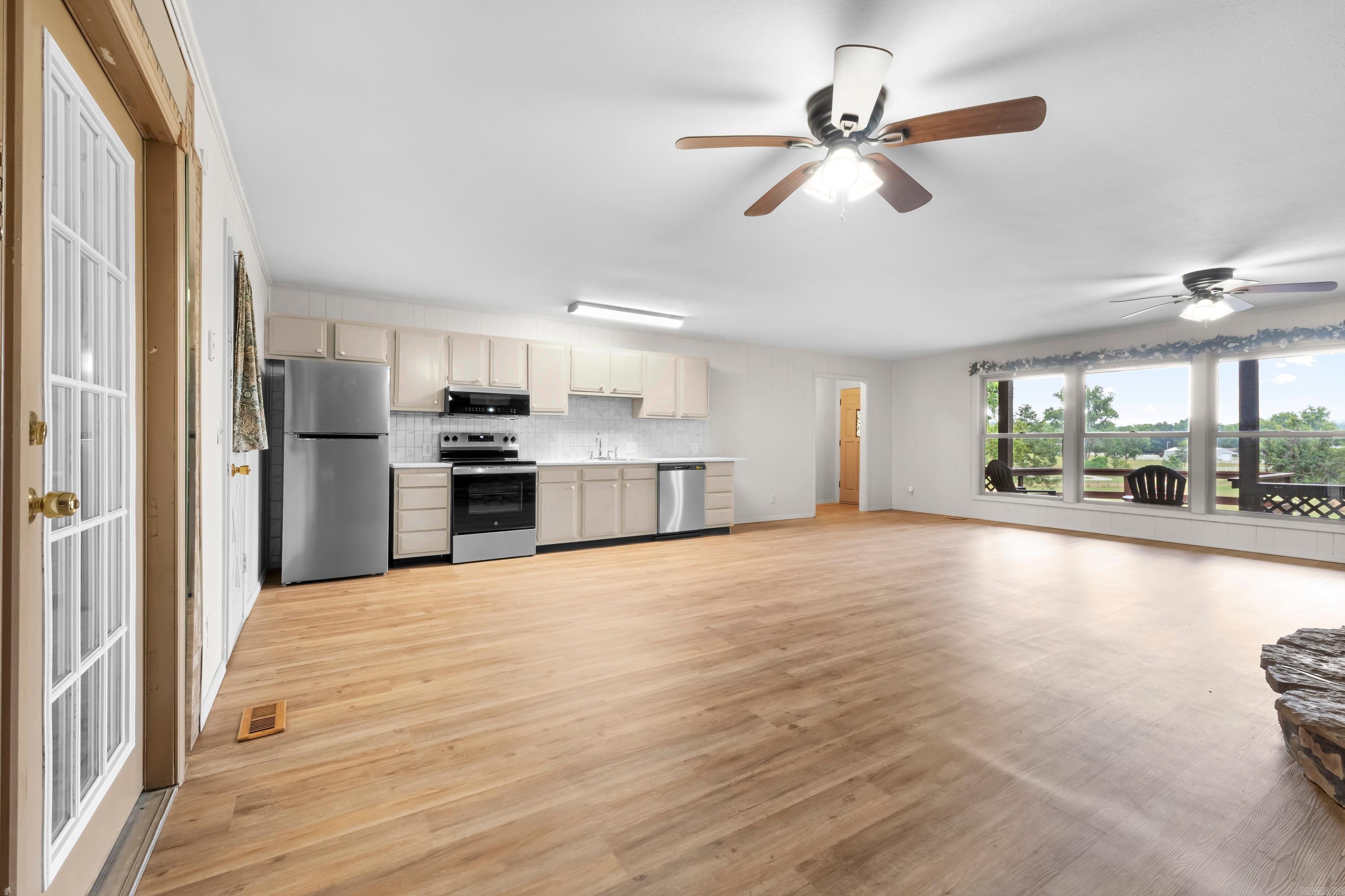 442 Riverview Trail Property Photo 15