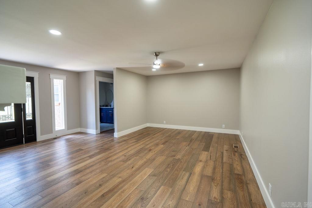 25 Beloit Drive Property Photo 3