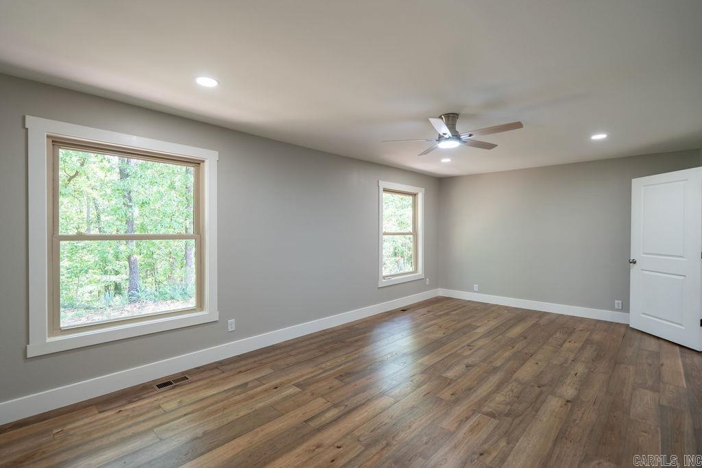 25 Beloit Drive Property Photo 12
