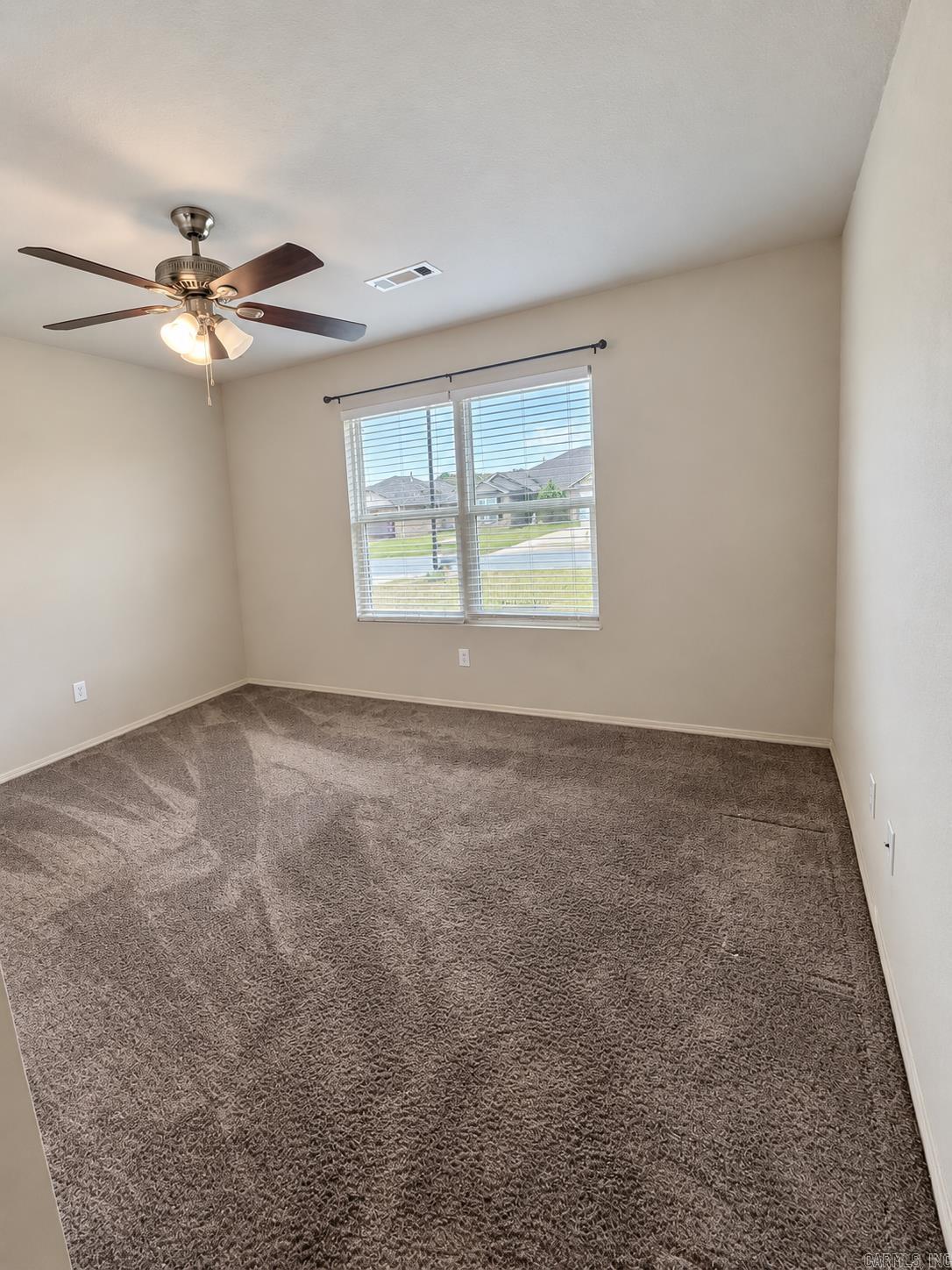 6169 Saddle Hill Dr Property Photo 2