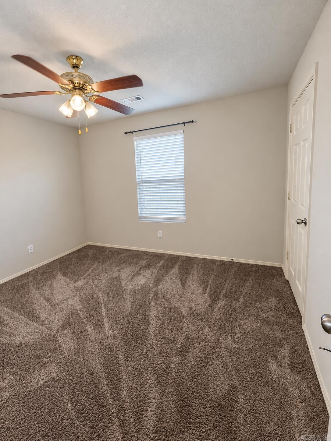 6169 Saddle Hill Dr Property Photo 6