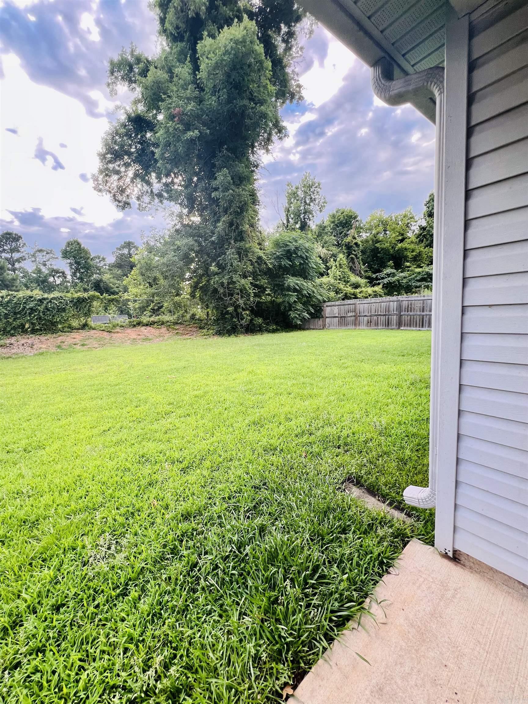 6169 Saddle Hill Dr Property Photo 18