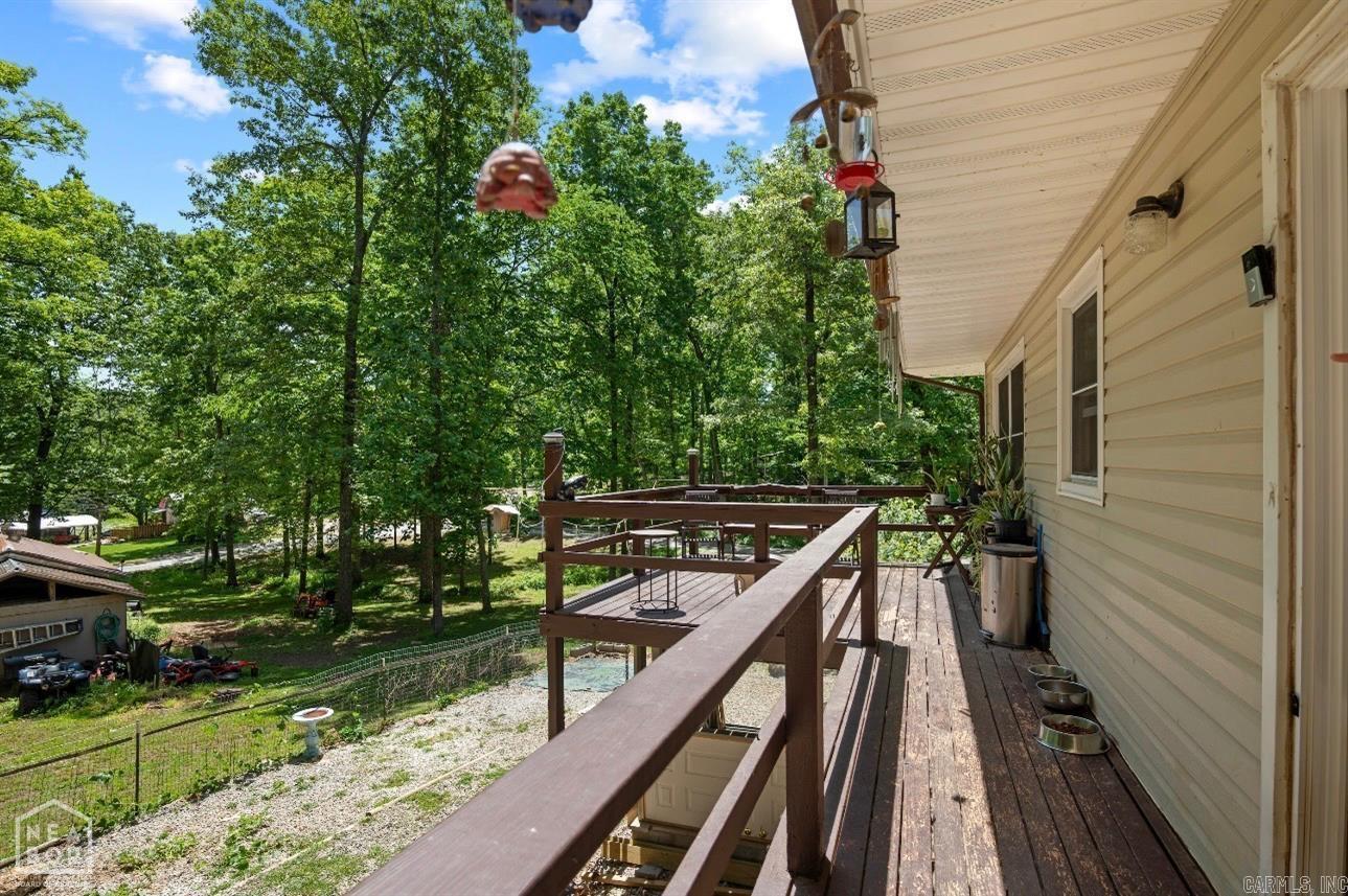 17 Iroquois Circle Property Photo 17