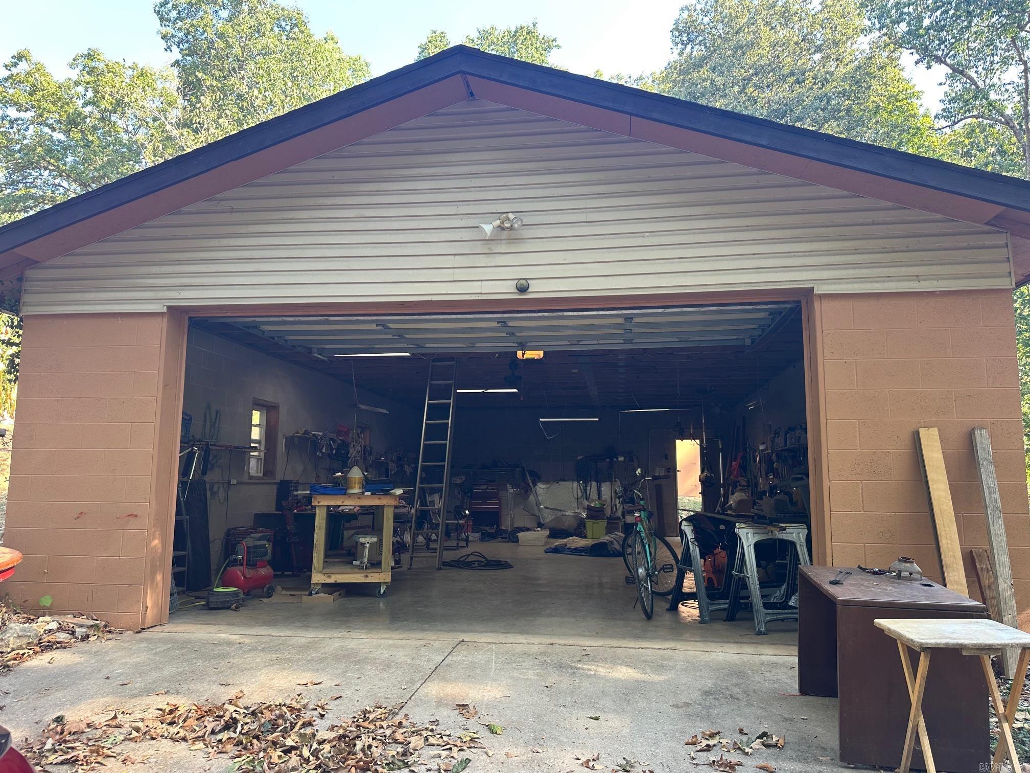 17 Iroquois Cr Property Photo 9