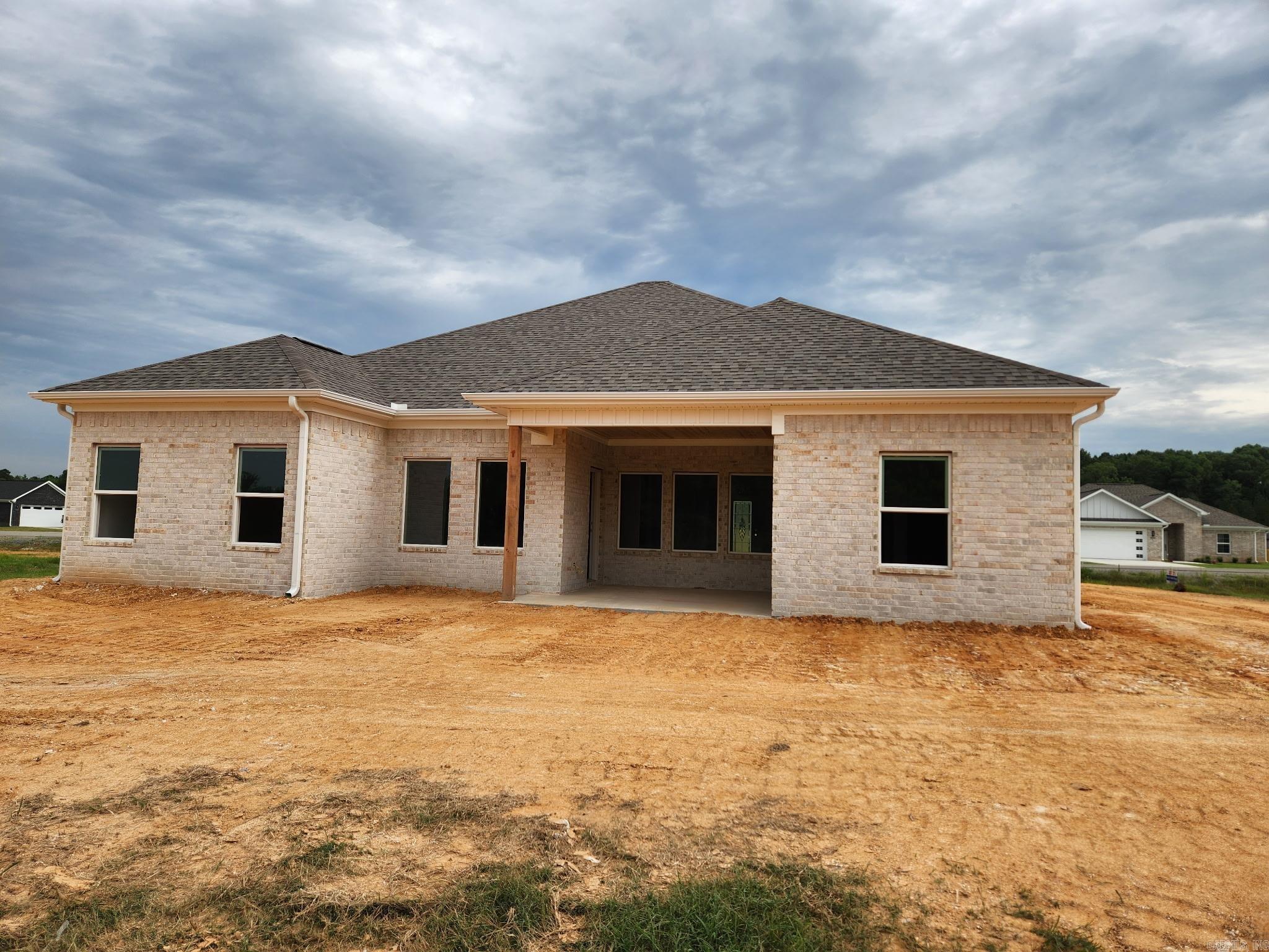 1040 Duke Drive Property Photo 2