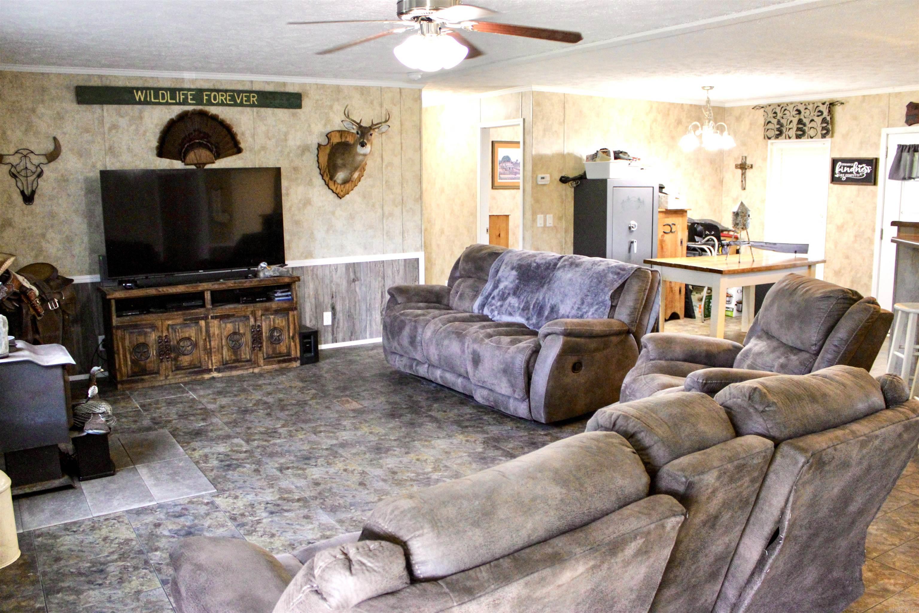 561 E Hwy 26 Property Photo 4
