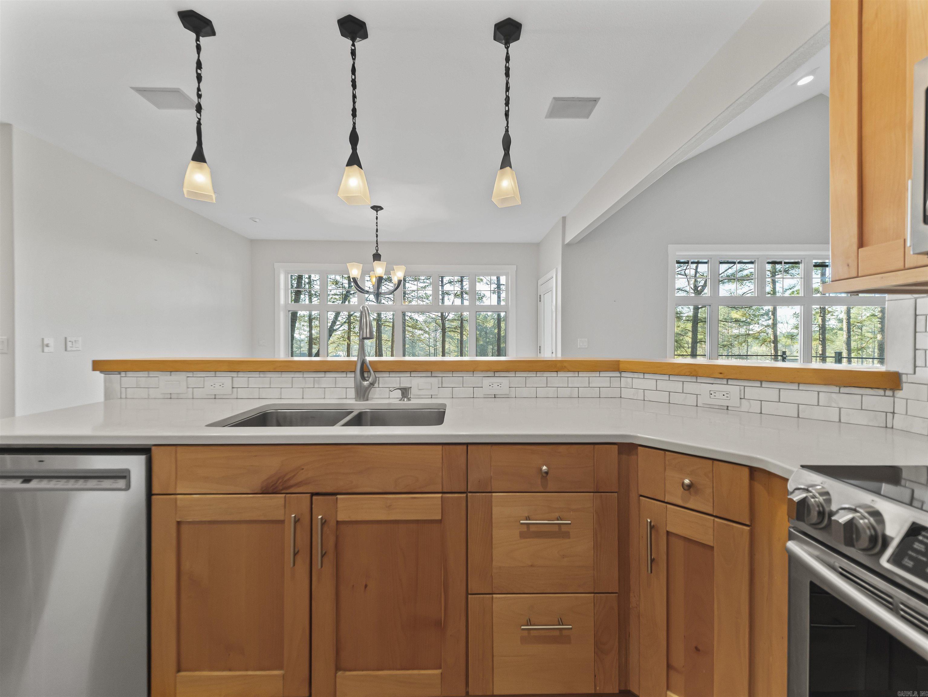 32 Innovacion Ln Property Photo 28