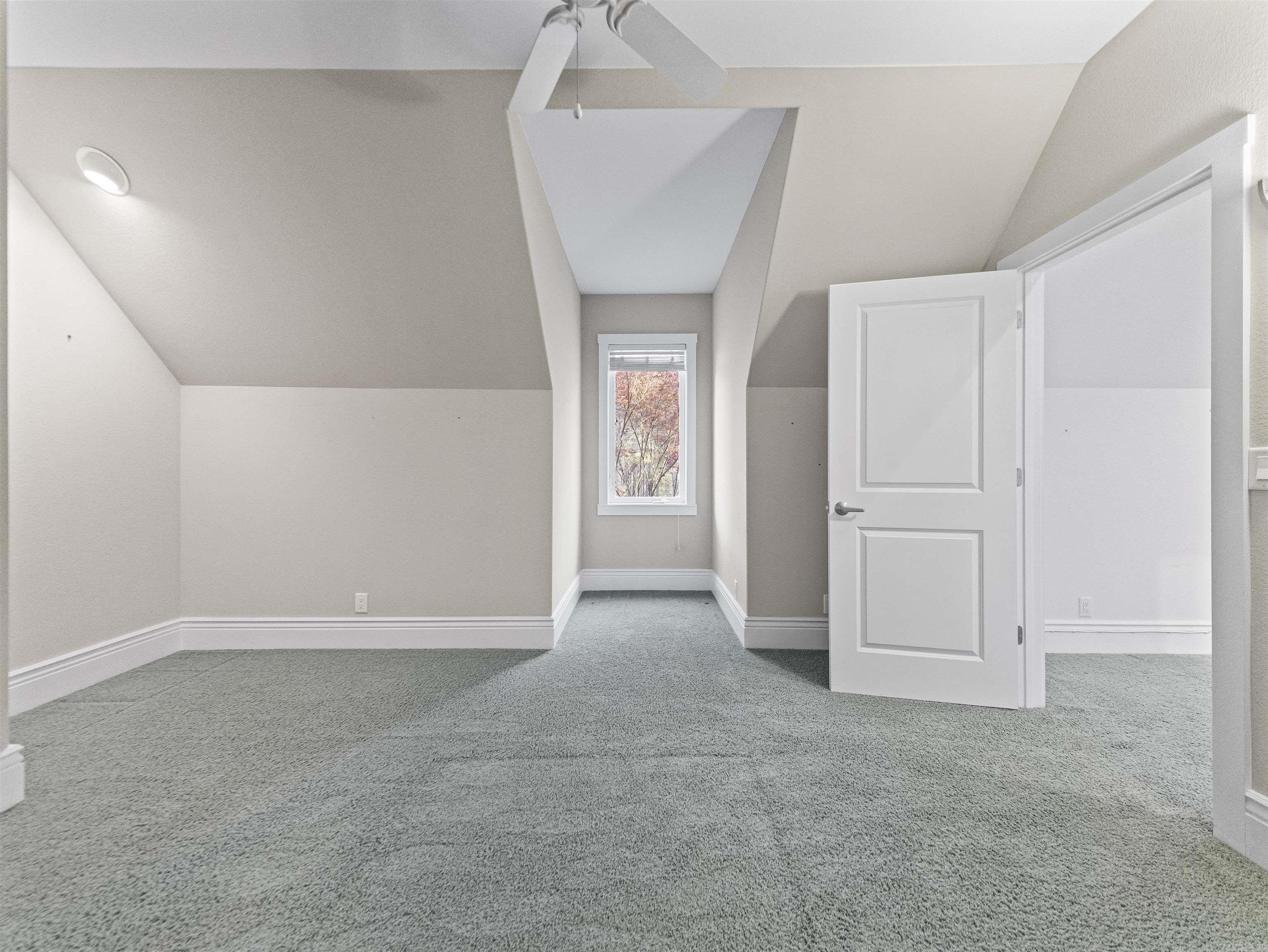 32 Innovacion Ln Property Photo 37
