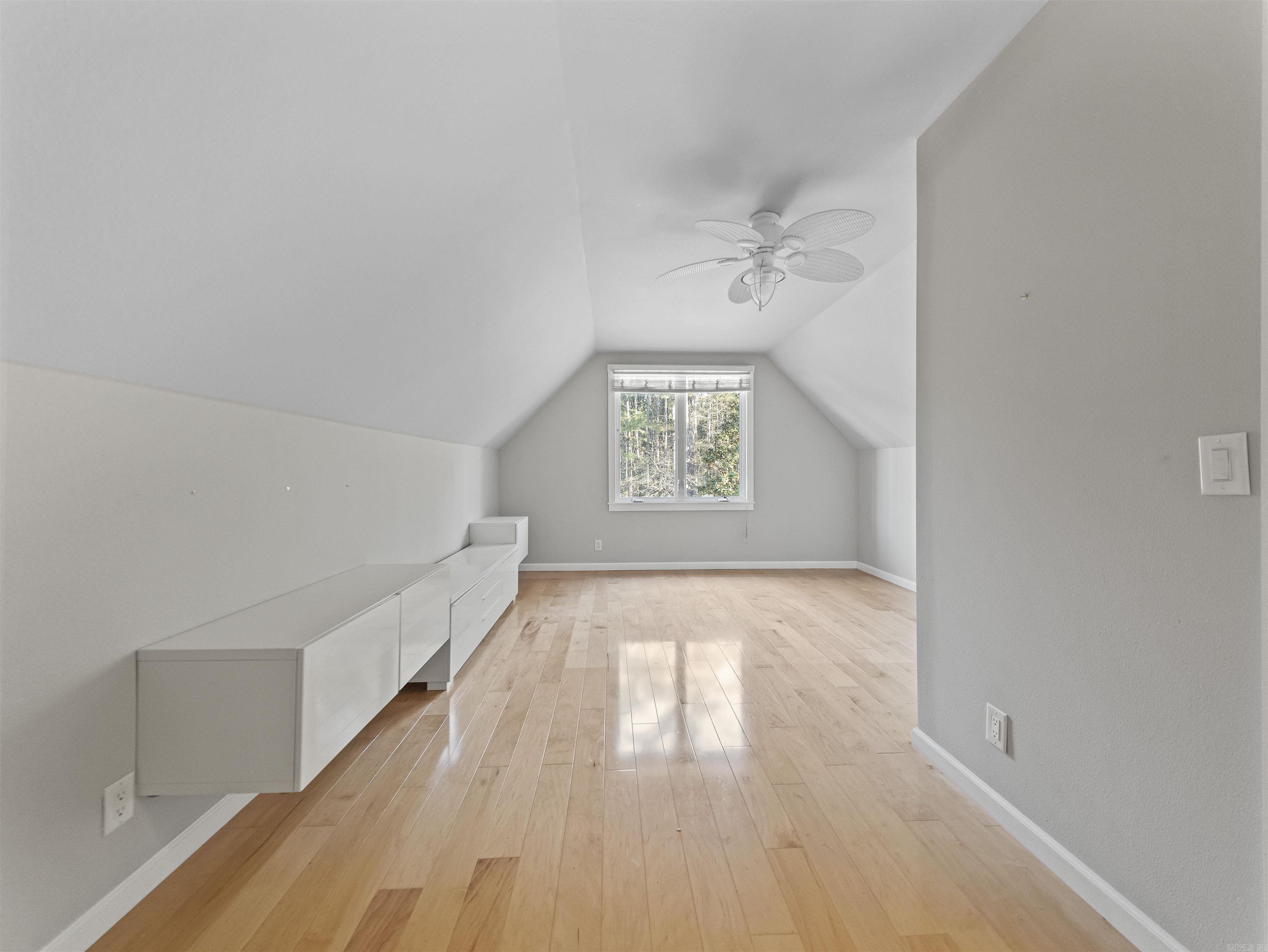 32 Innovacion Ln Property Photo 39
