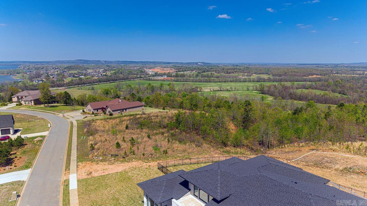 15621 Summit View Lane Property Photo 8