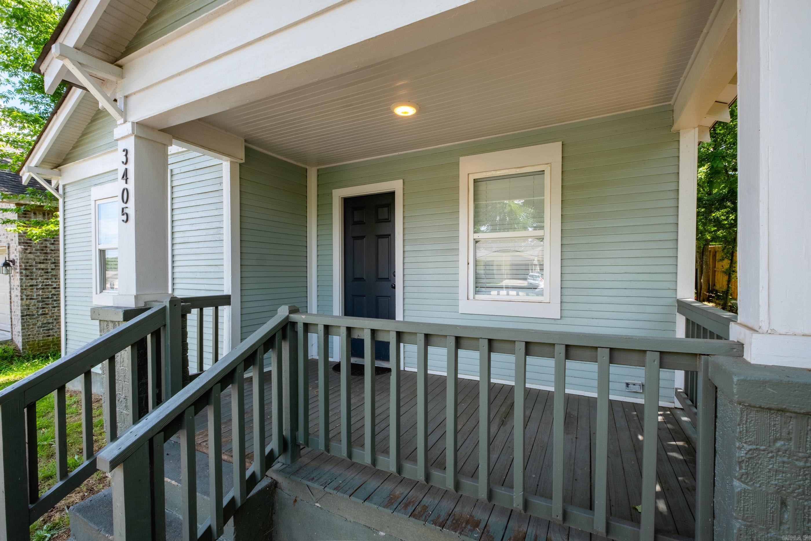 3405 W 7th Street Property Photo 3