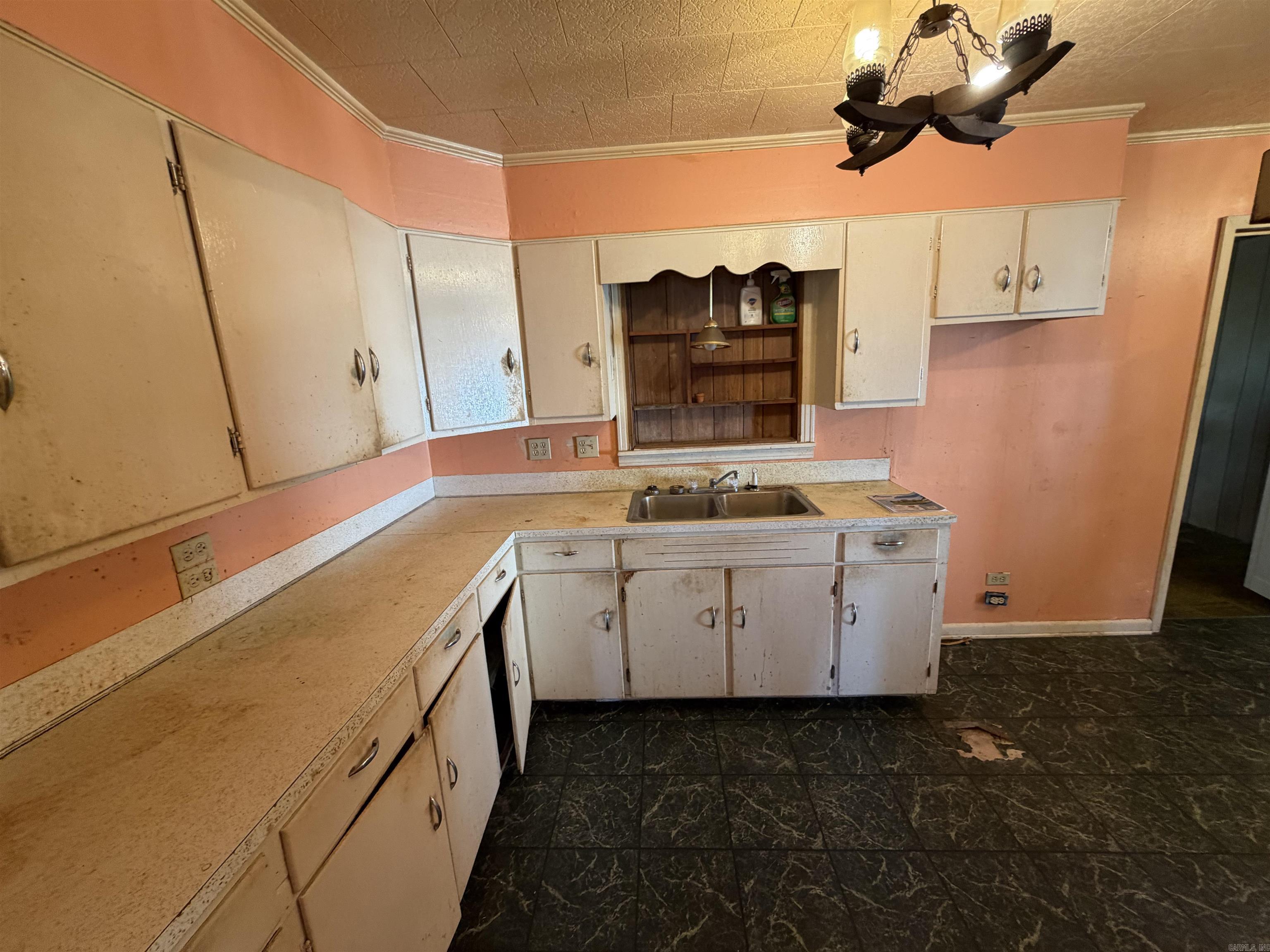 675 E Jackson Street Property Photo 13