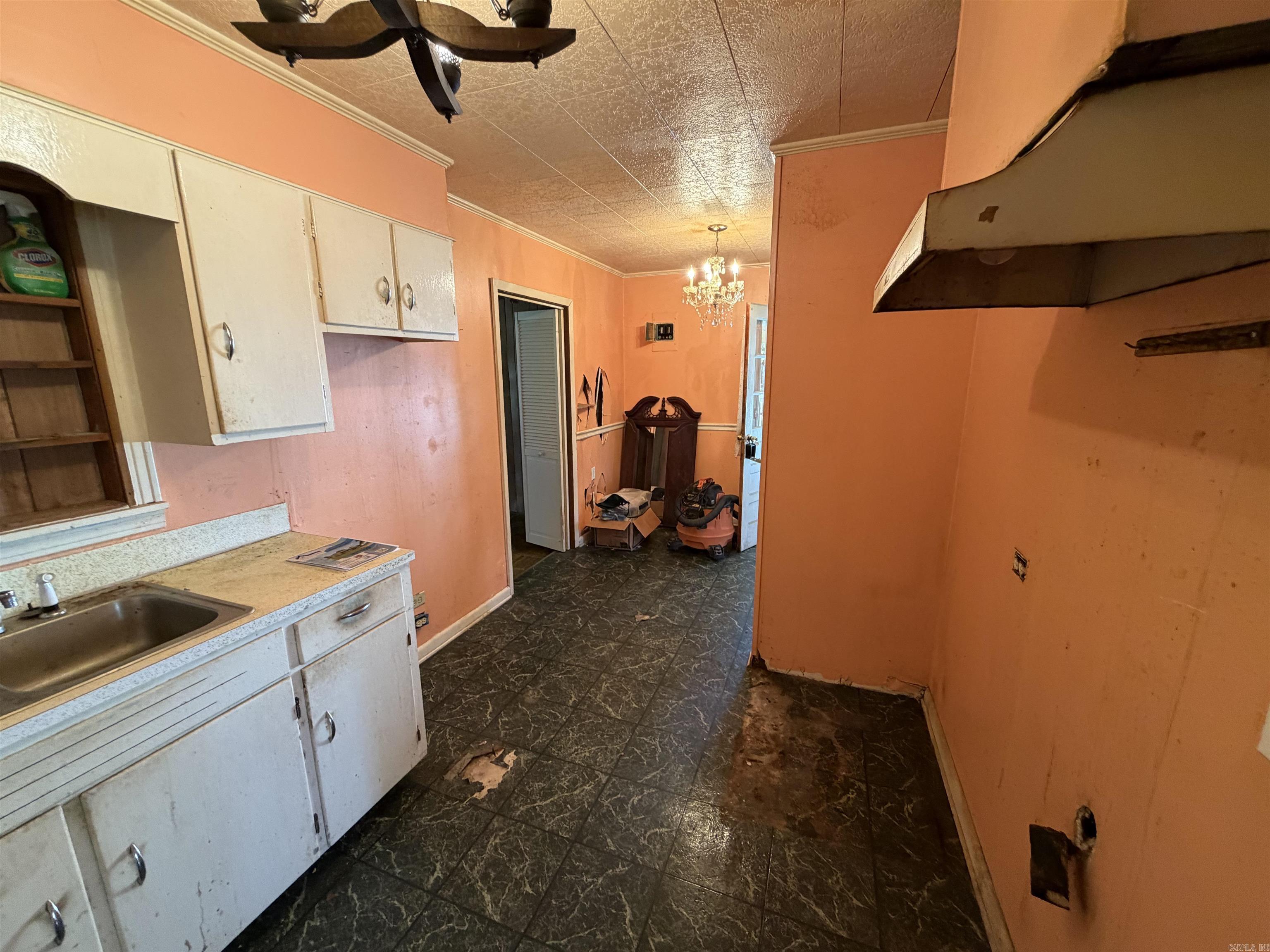 675 E Jackson Street Property Photo 14