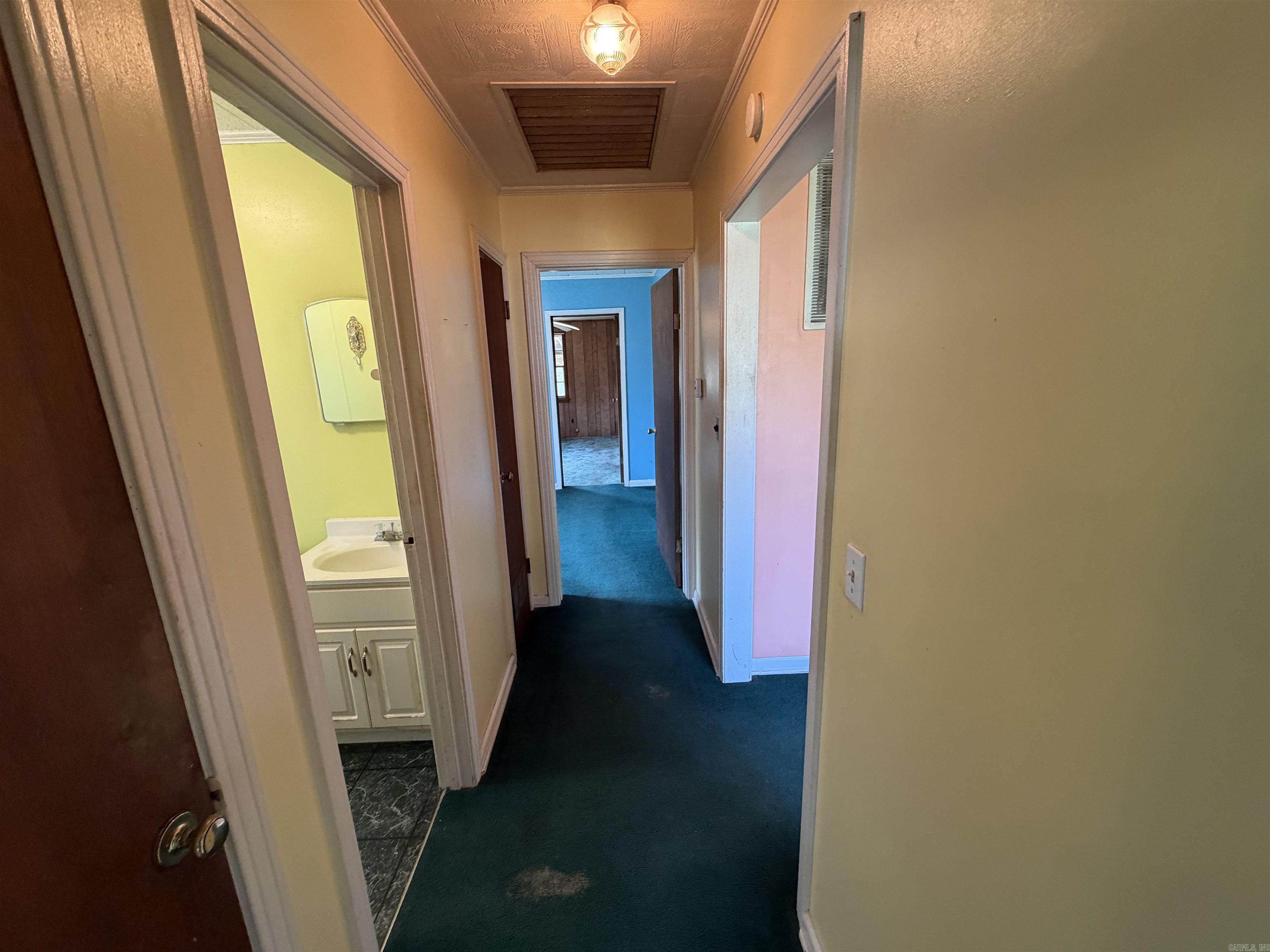 675 E Jackson Street Property Photo 19