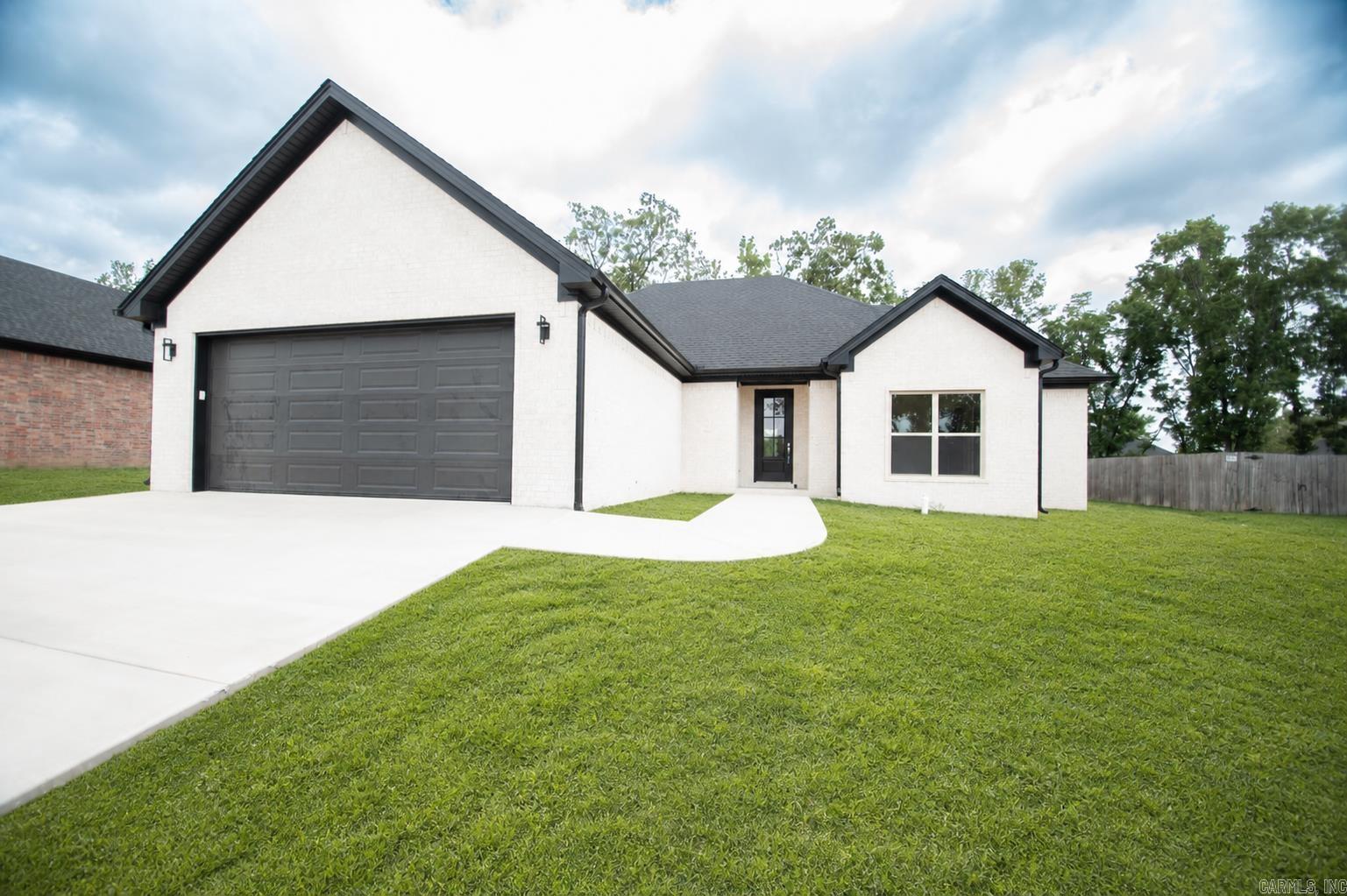 177 Hayden Drive Property Photo 1