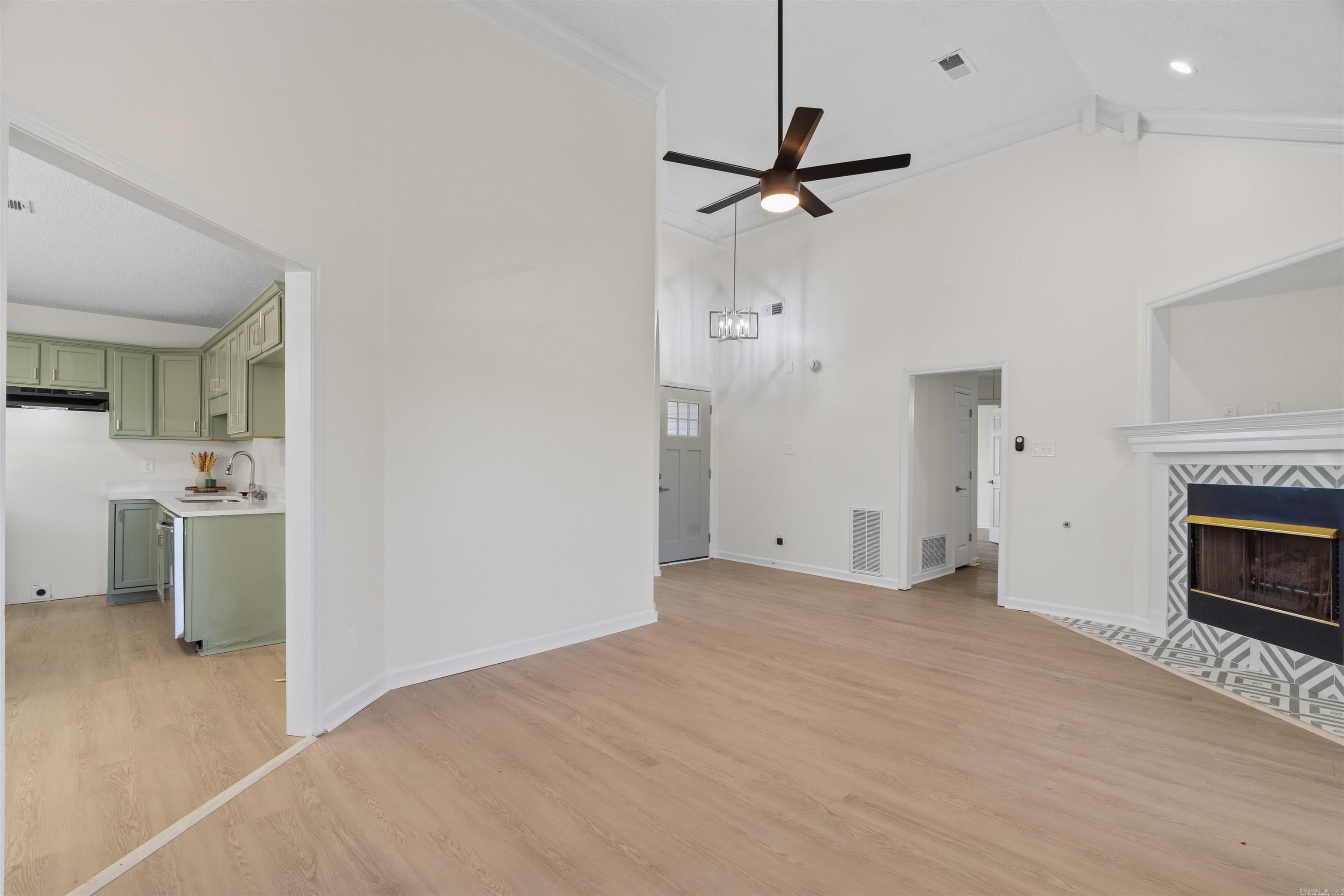 121 Primo Circle Property Photo 1