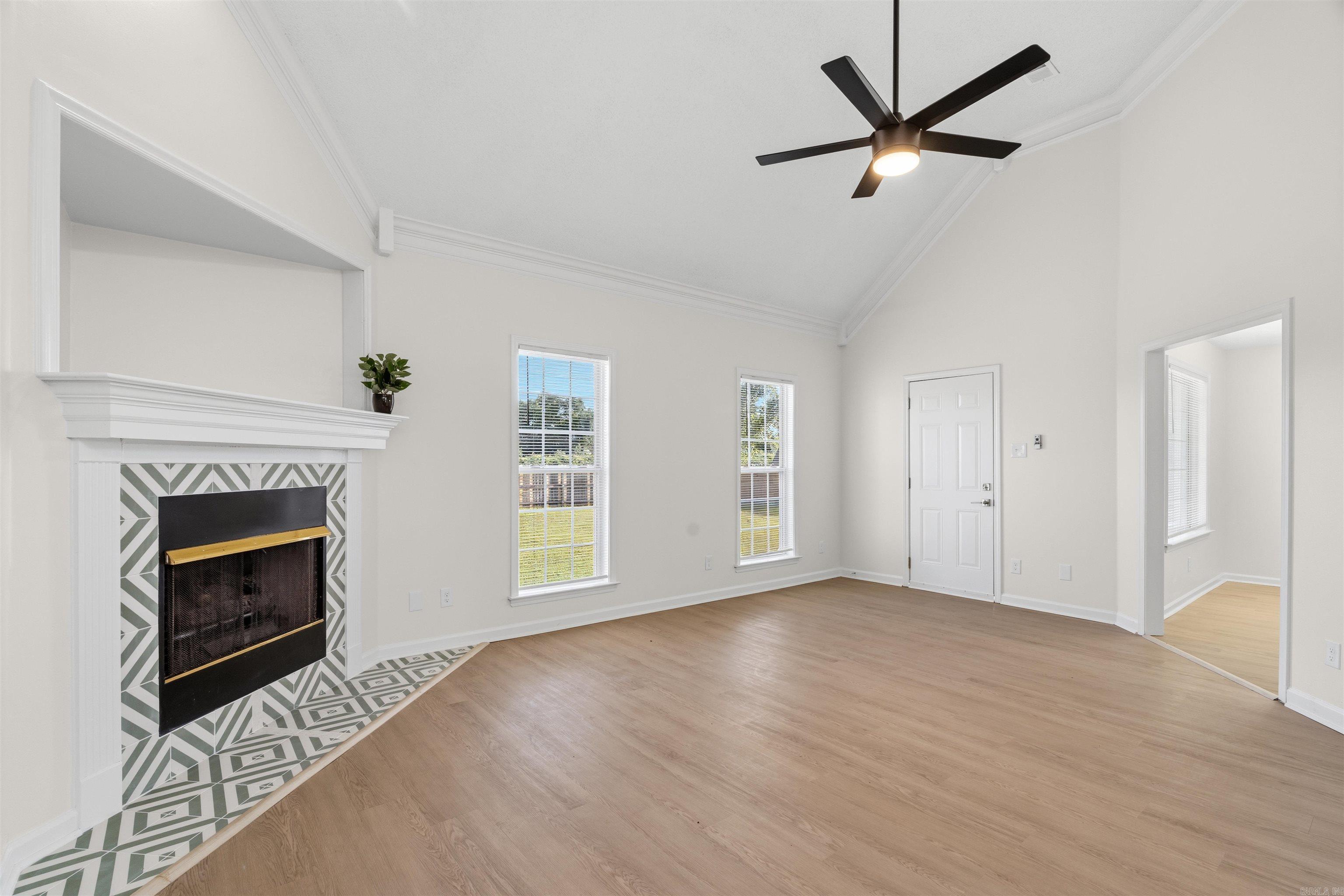 121 Primo Circle Property Photo 2