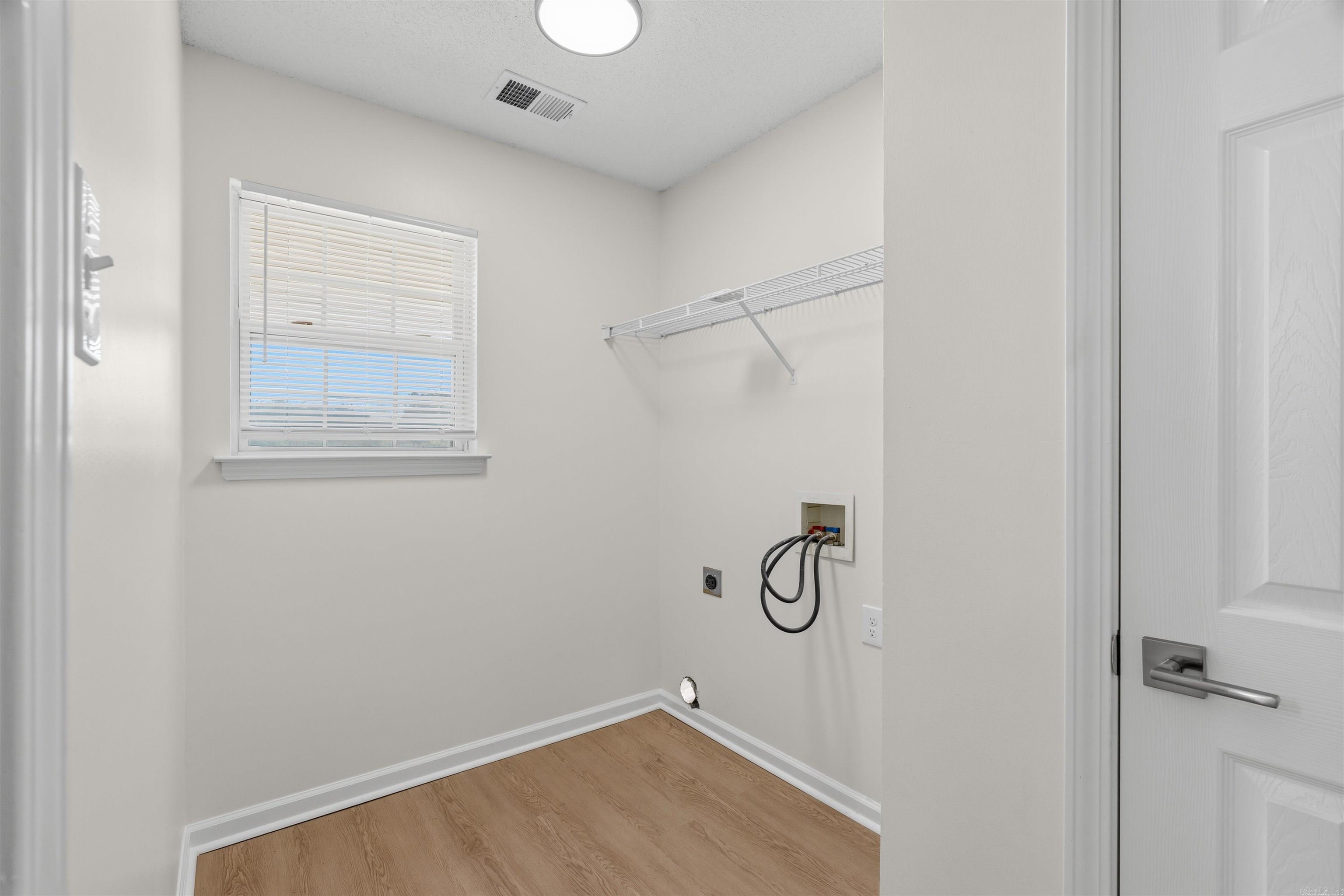 121 Primo Circle Property Photo 8
