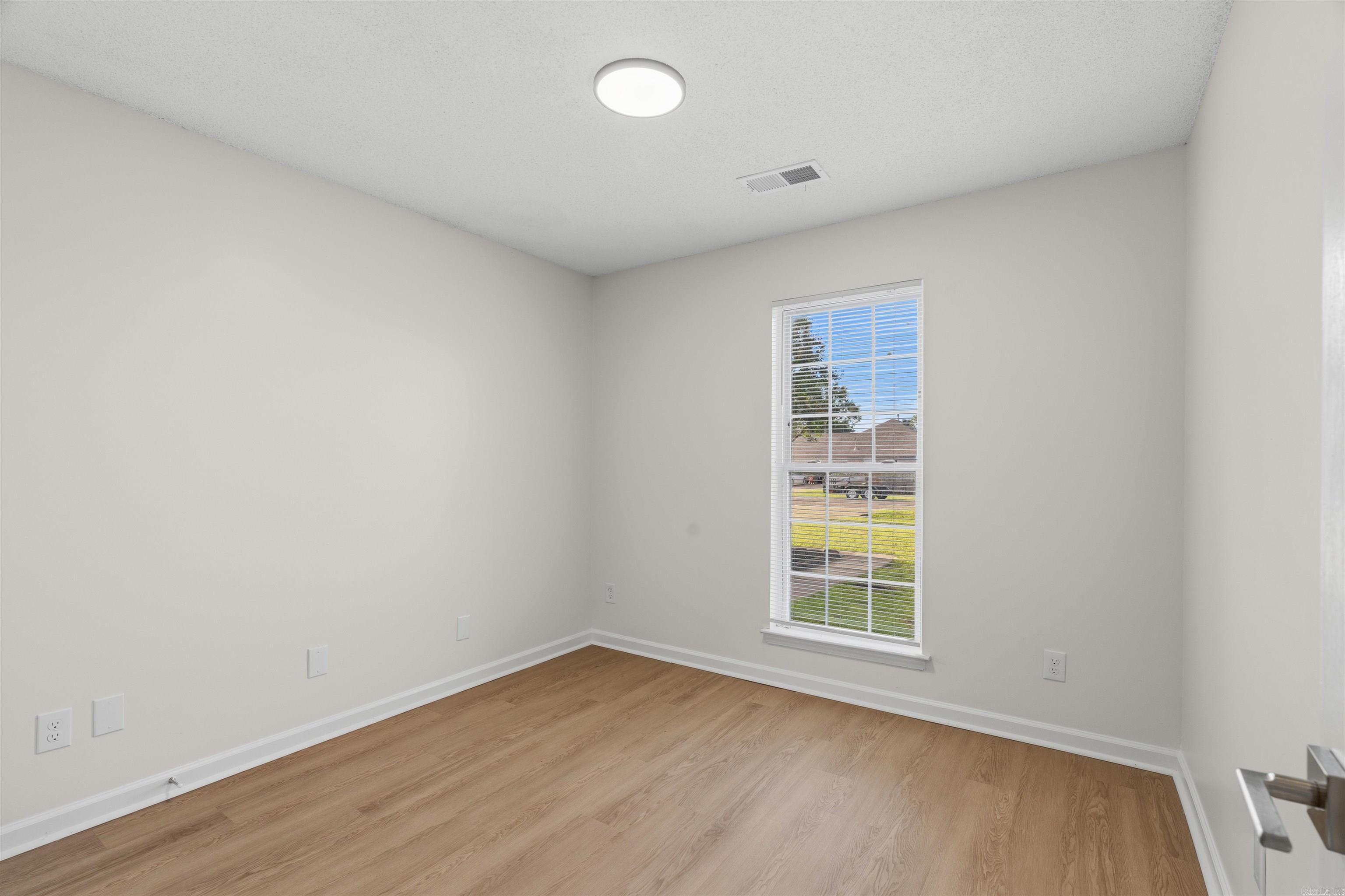 121 Primo Circle Property Photo 10