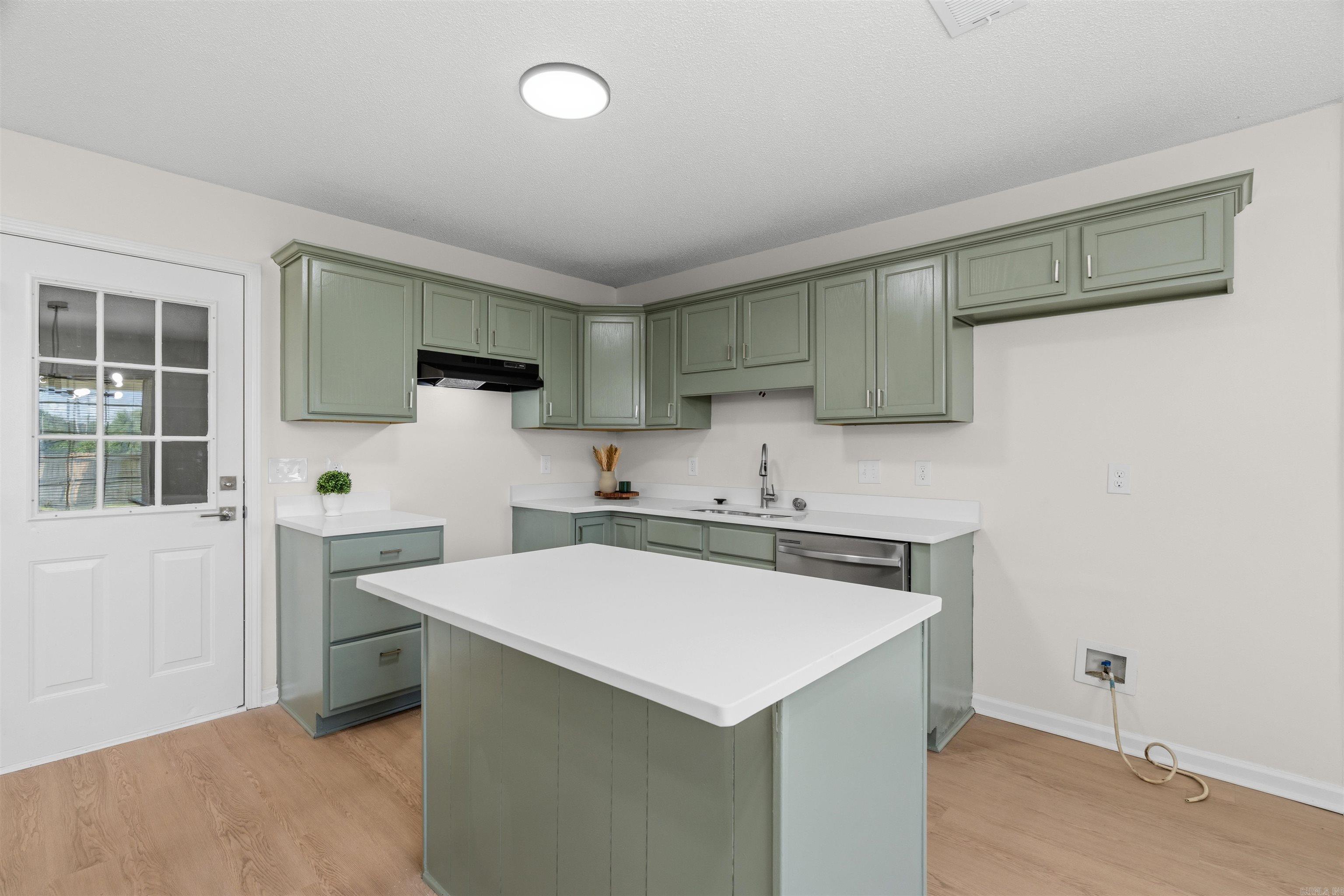 121 Primo Circle Property Photo 21