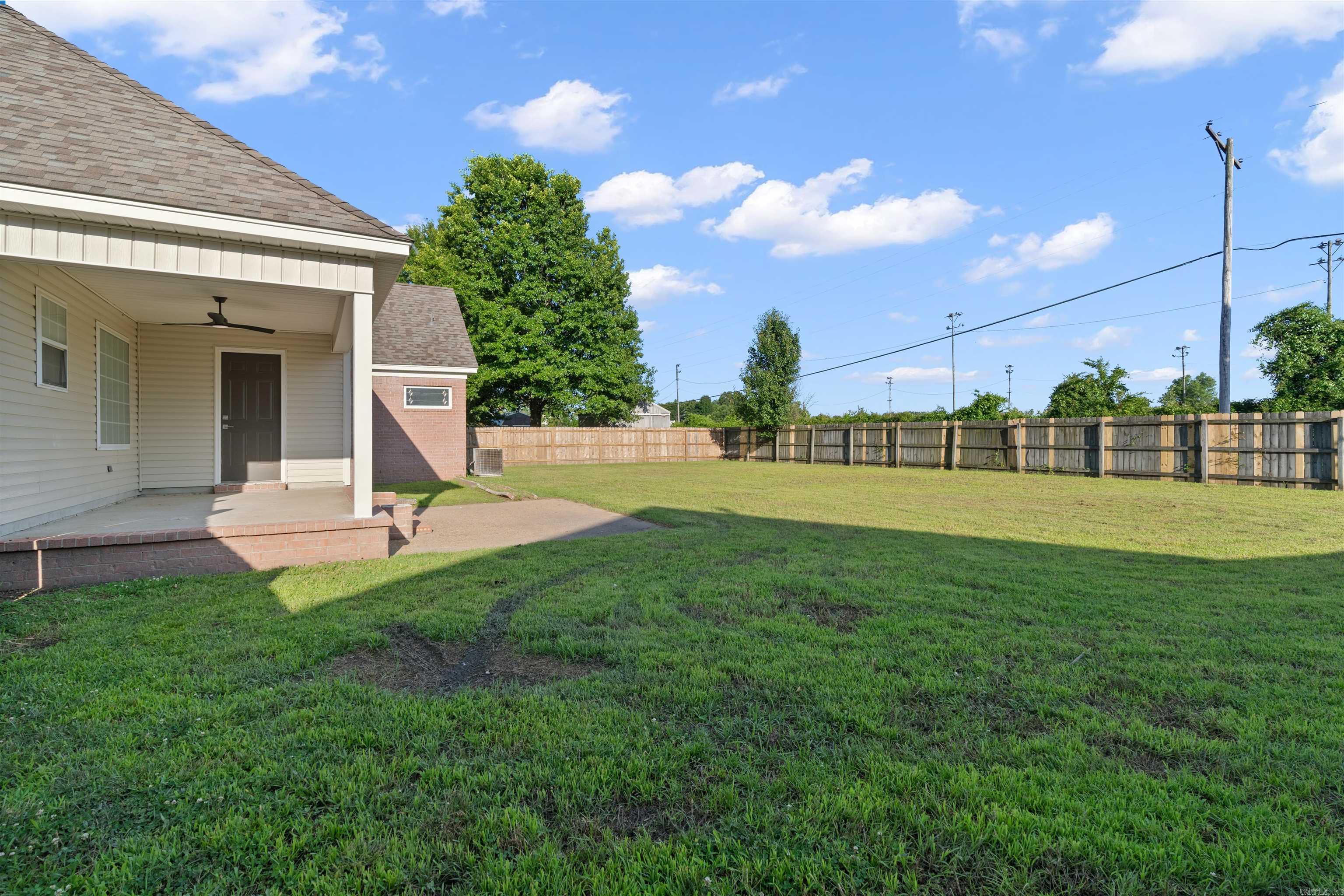 121 Primo Circle Property Photo 22