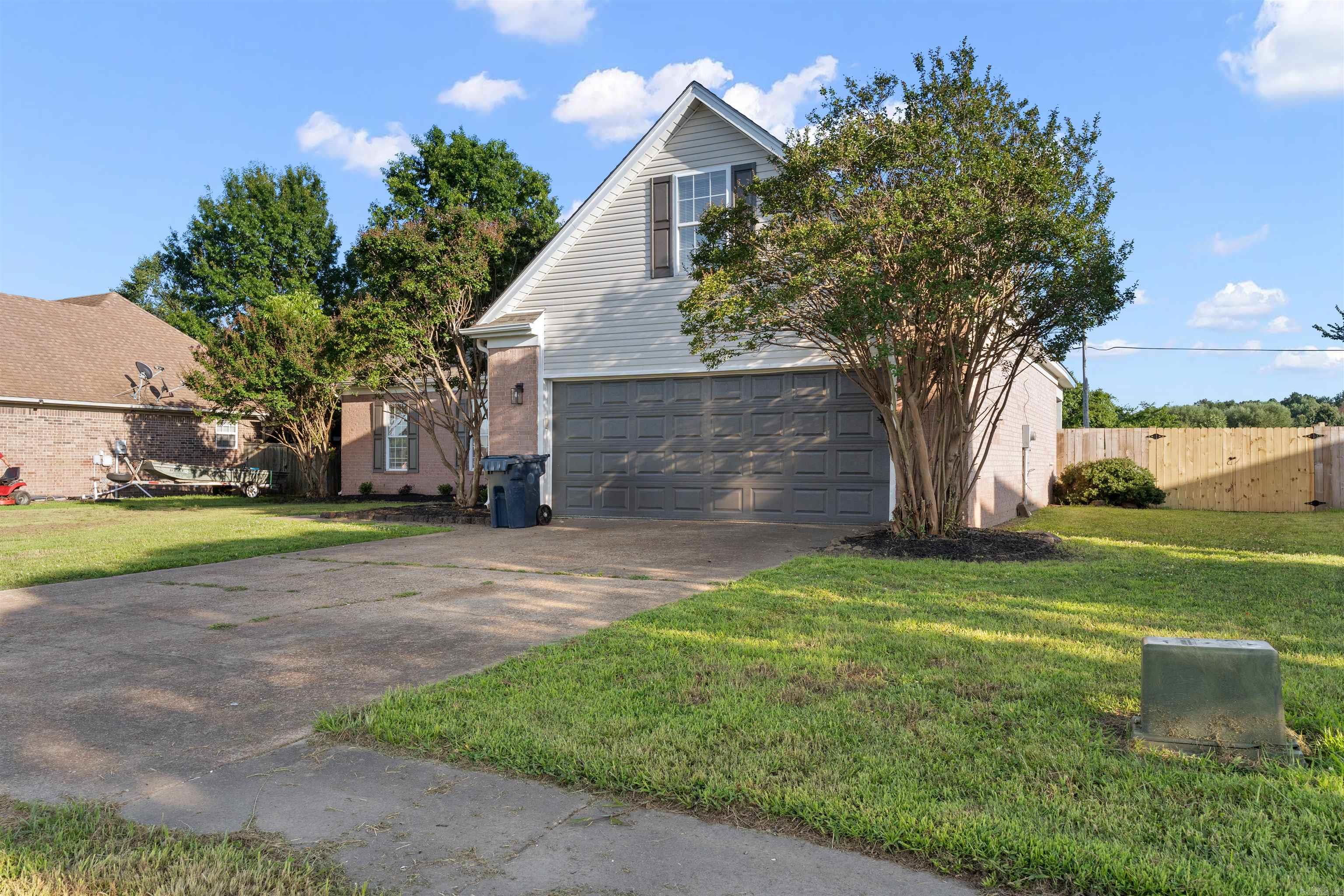 121 Primo Circle Property Photo 26