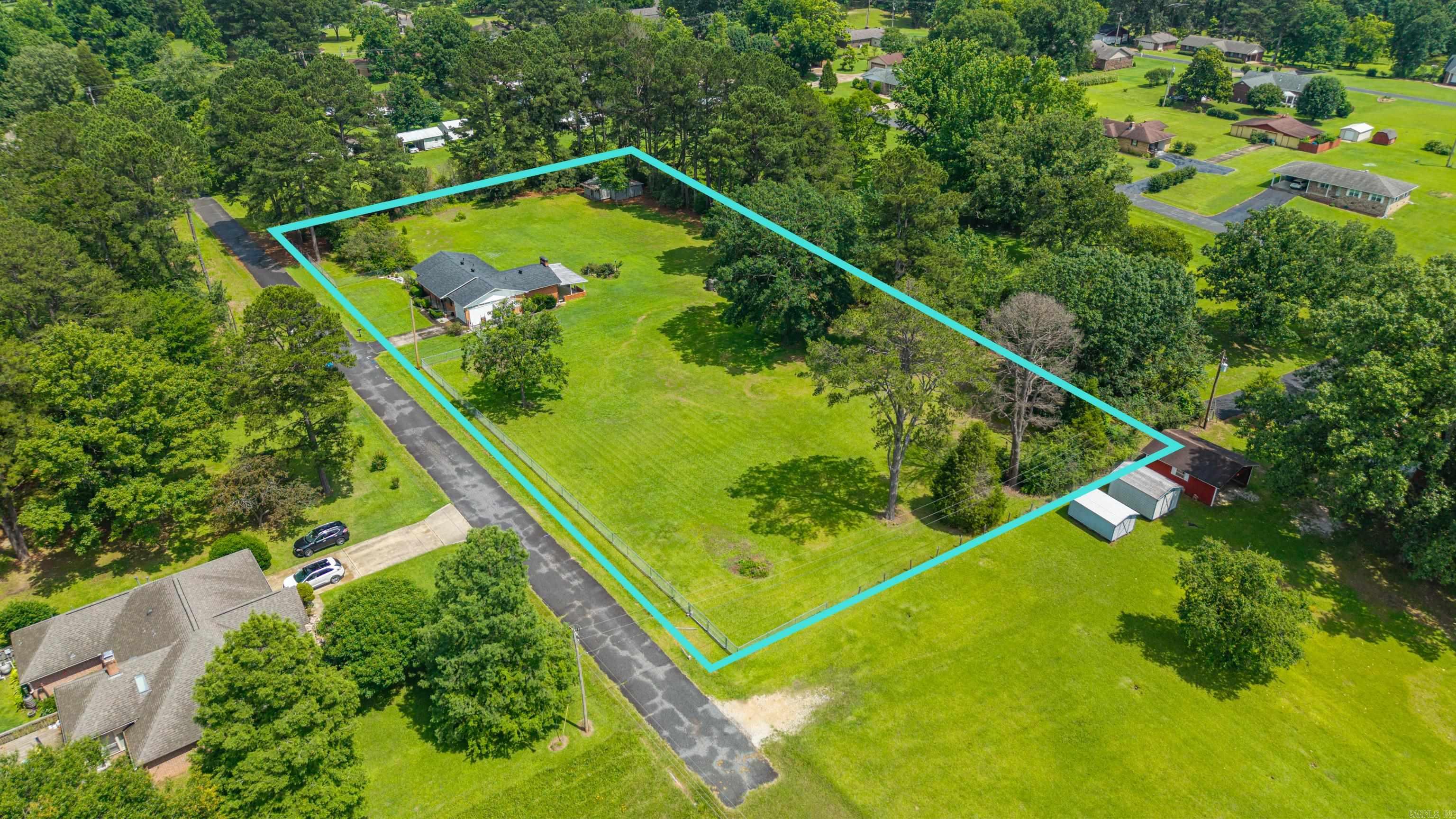 115 Larkin Street Property Photo 2