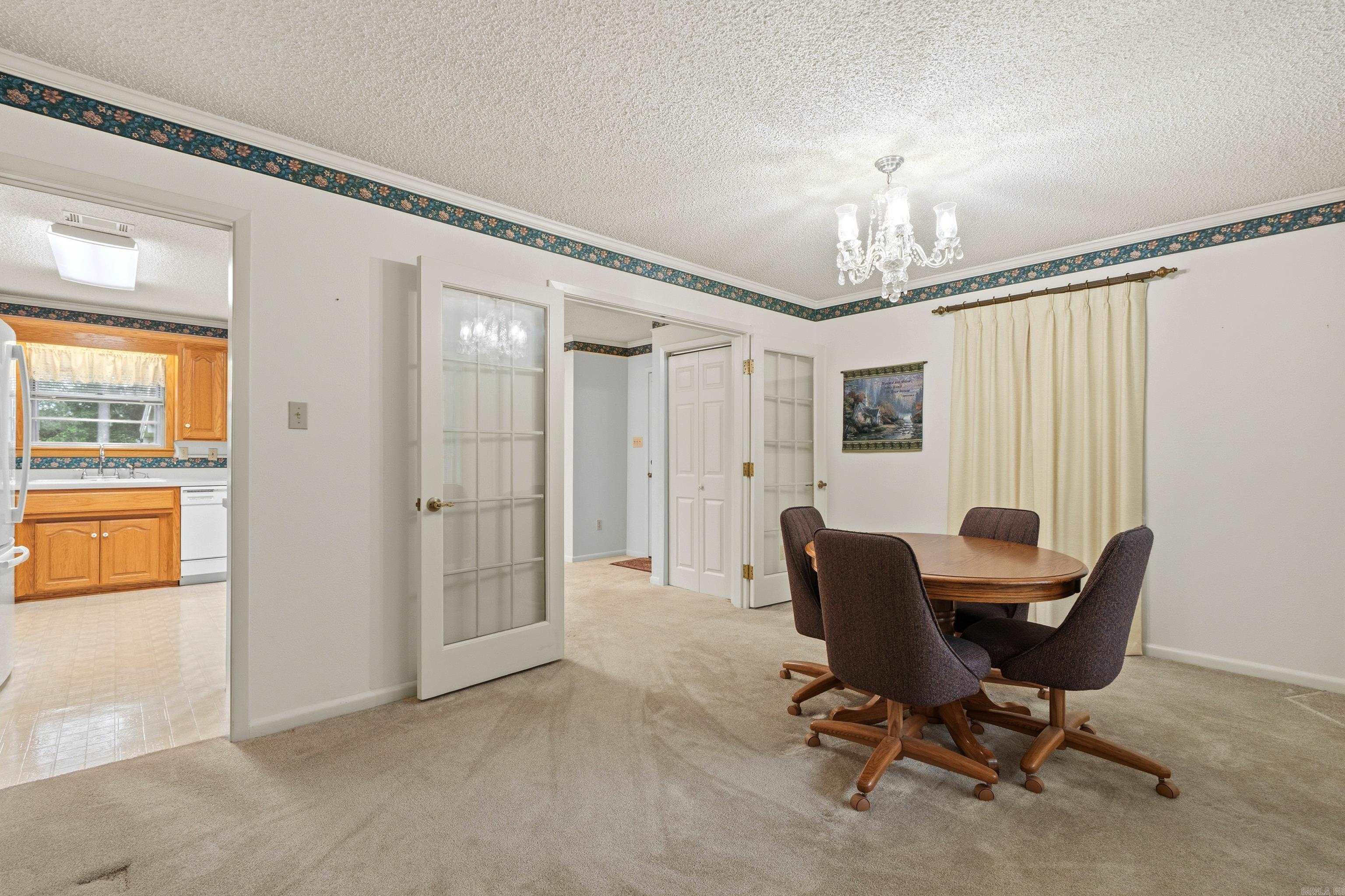 115 Larkin Street Property Photo 9