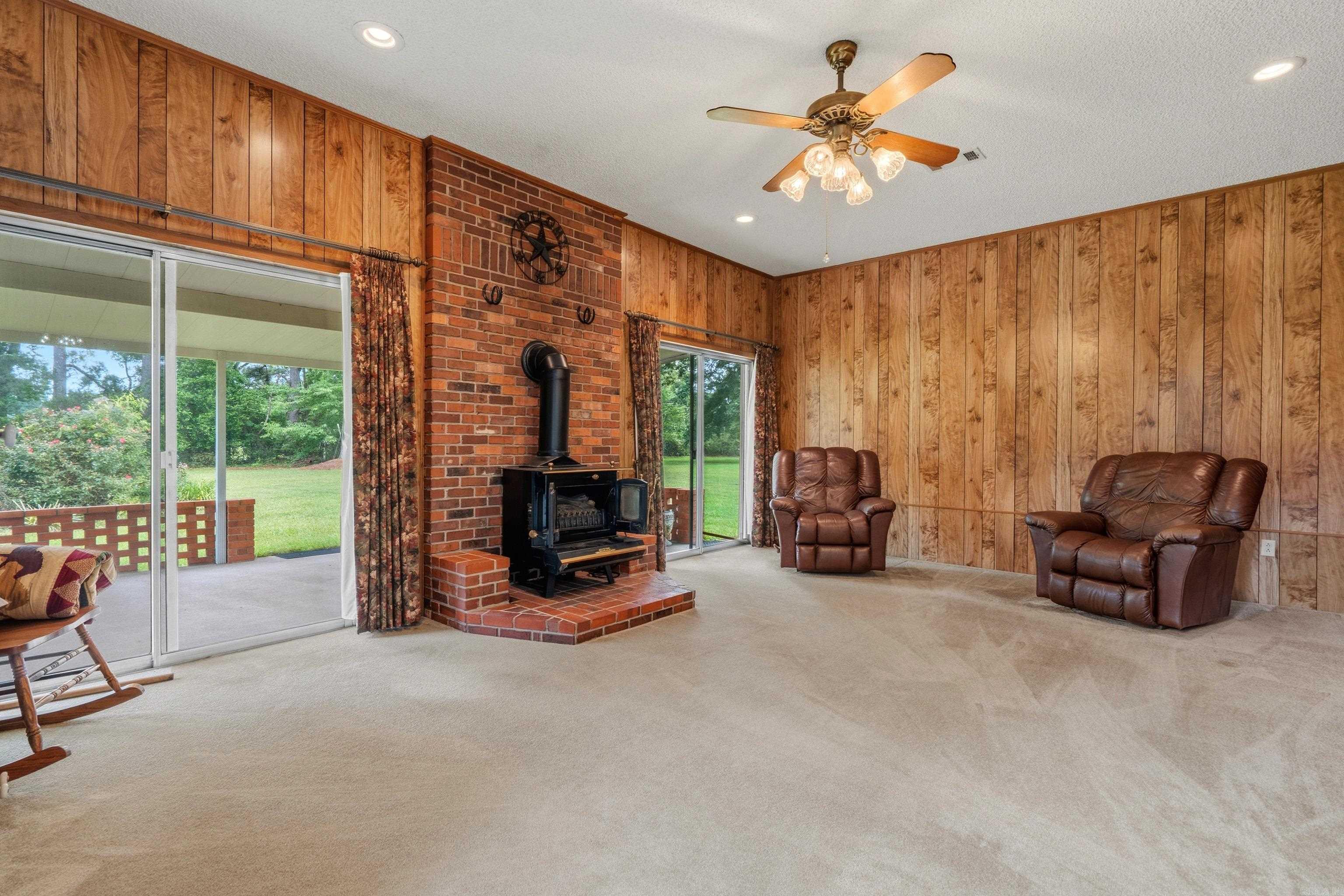 115 Larkin Street Property Photo 19