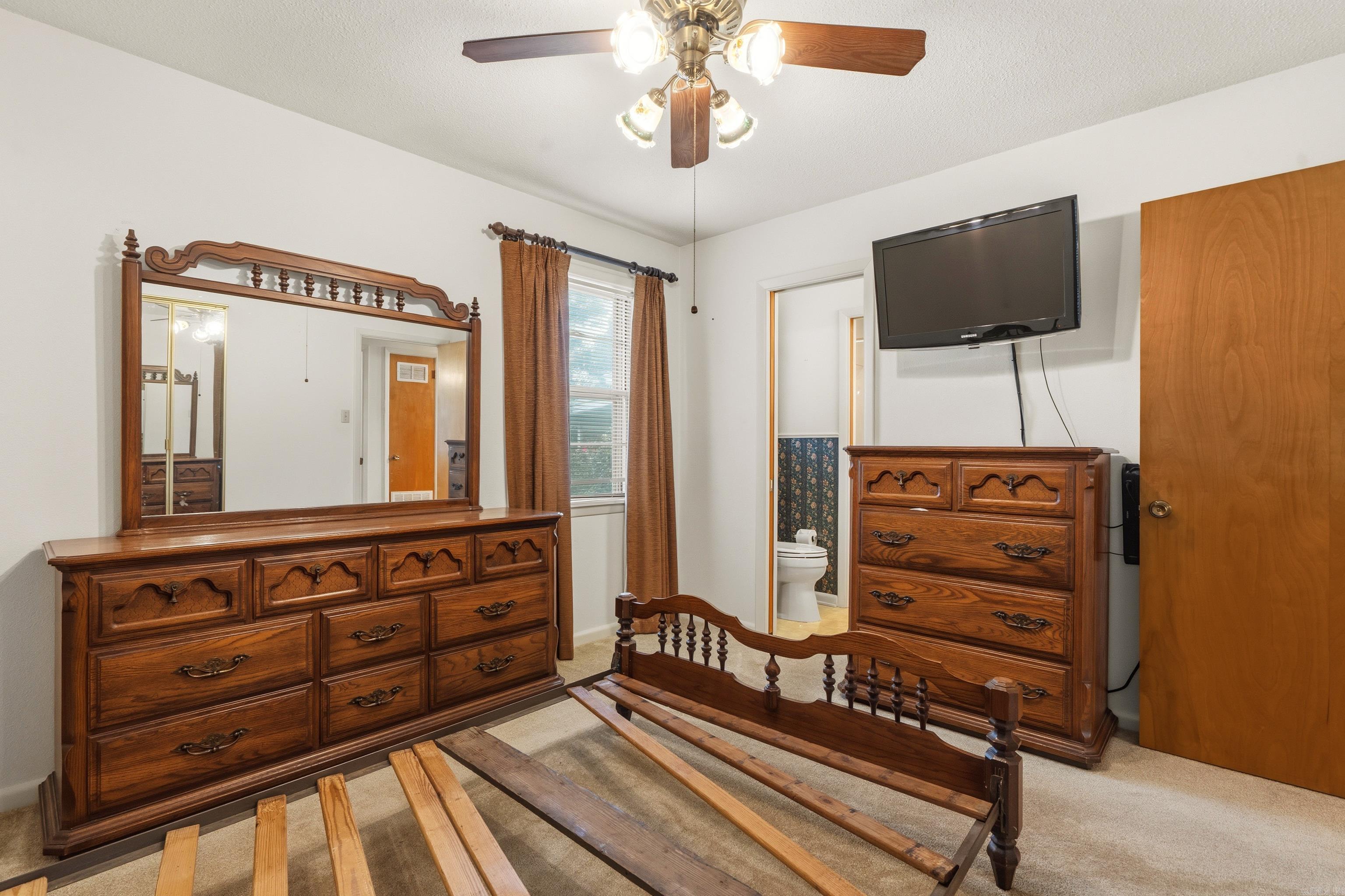 115 Larkin Street Property Photo 29