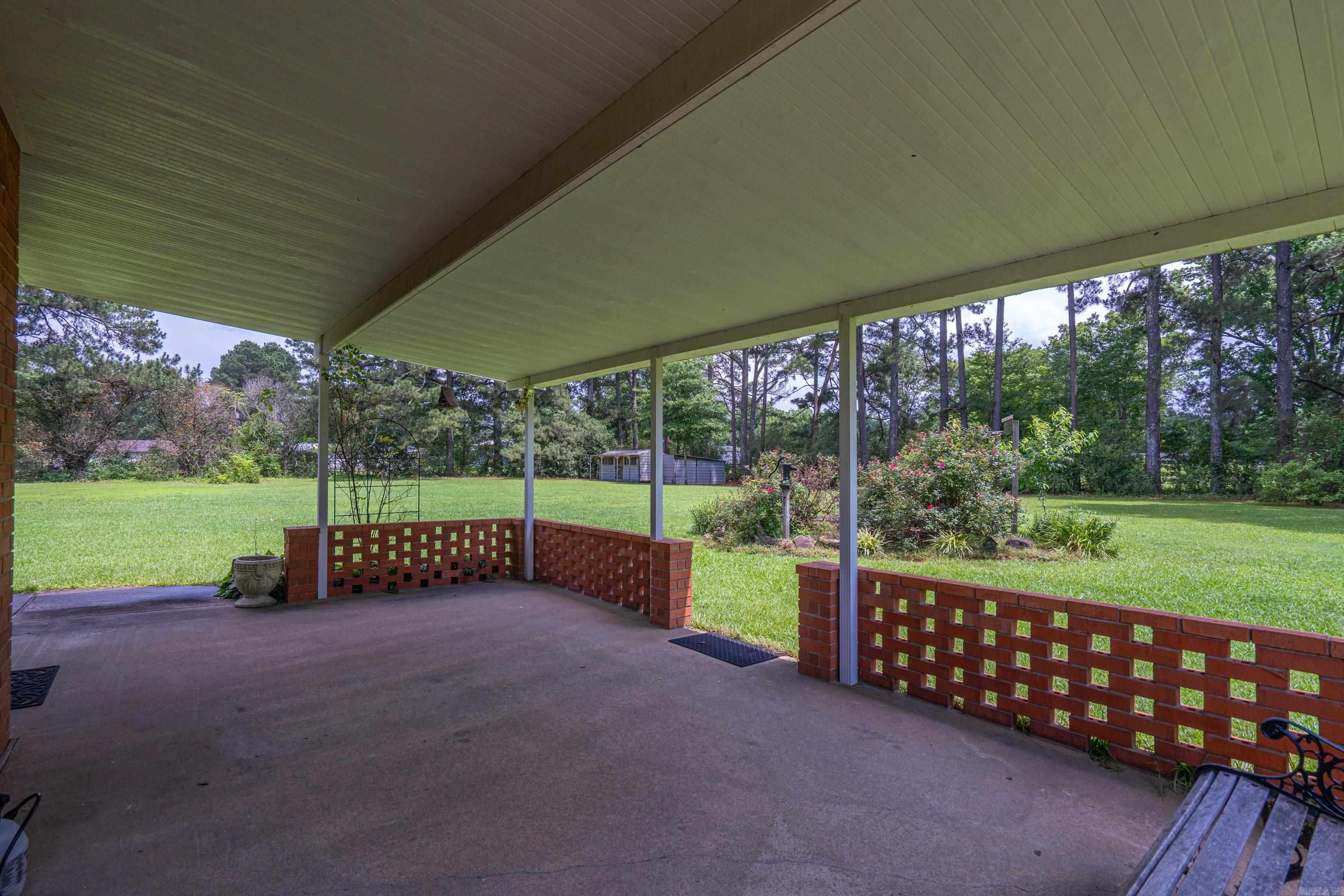 115 Larkin Street Property Photo 32