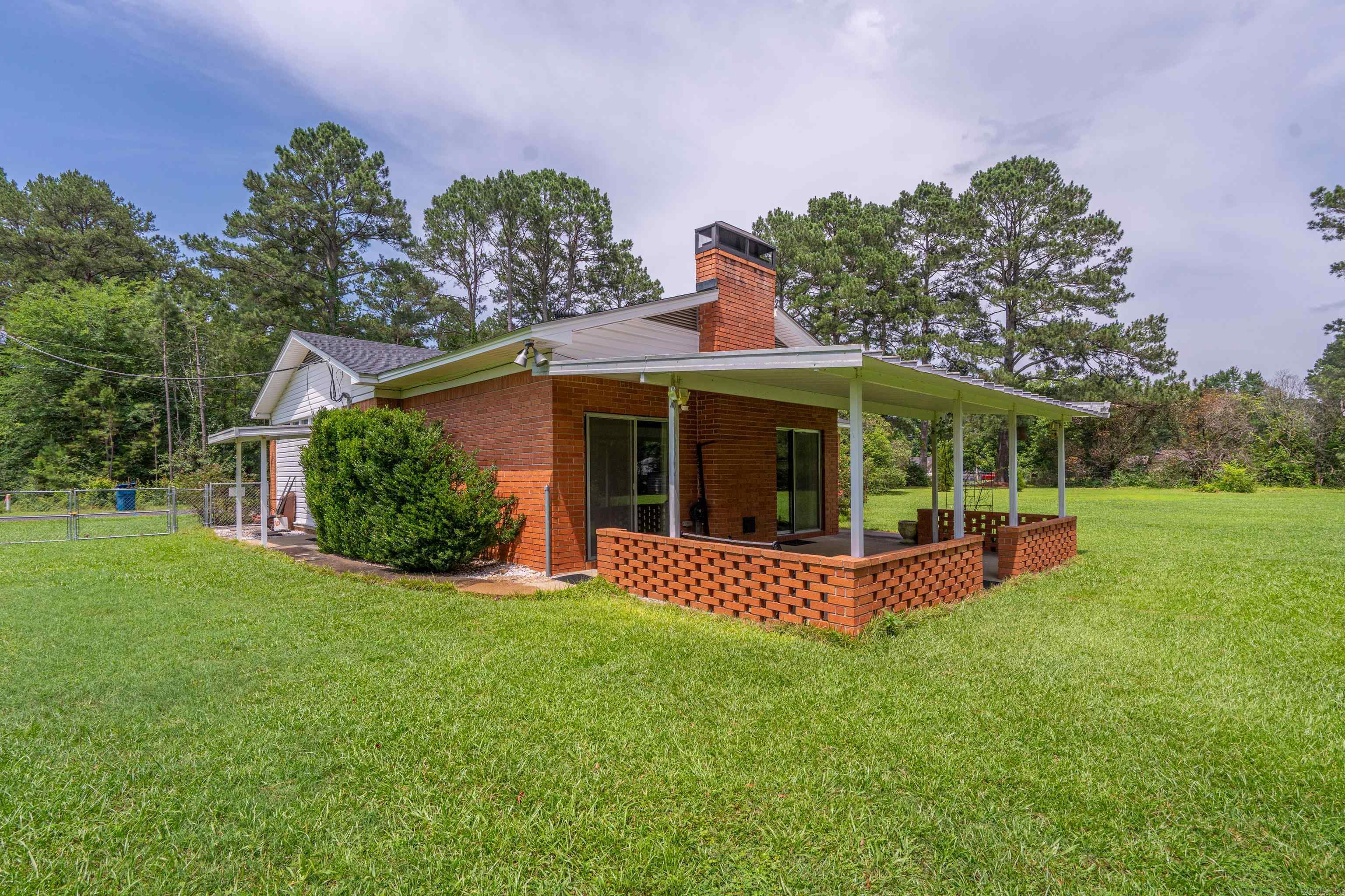 115 Larkin Street Property Photo 35