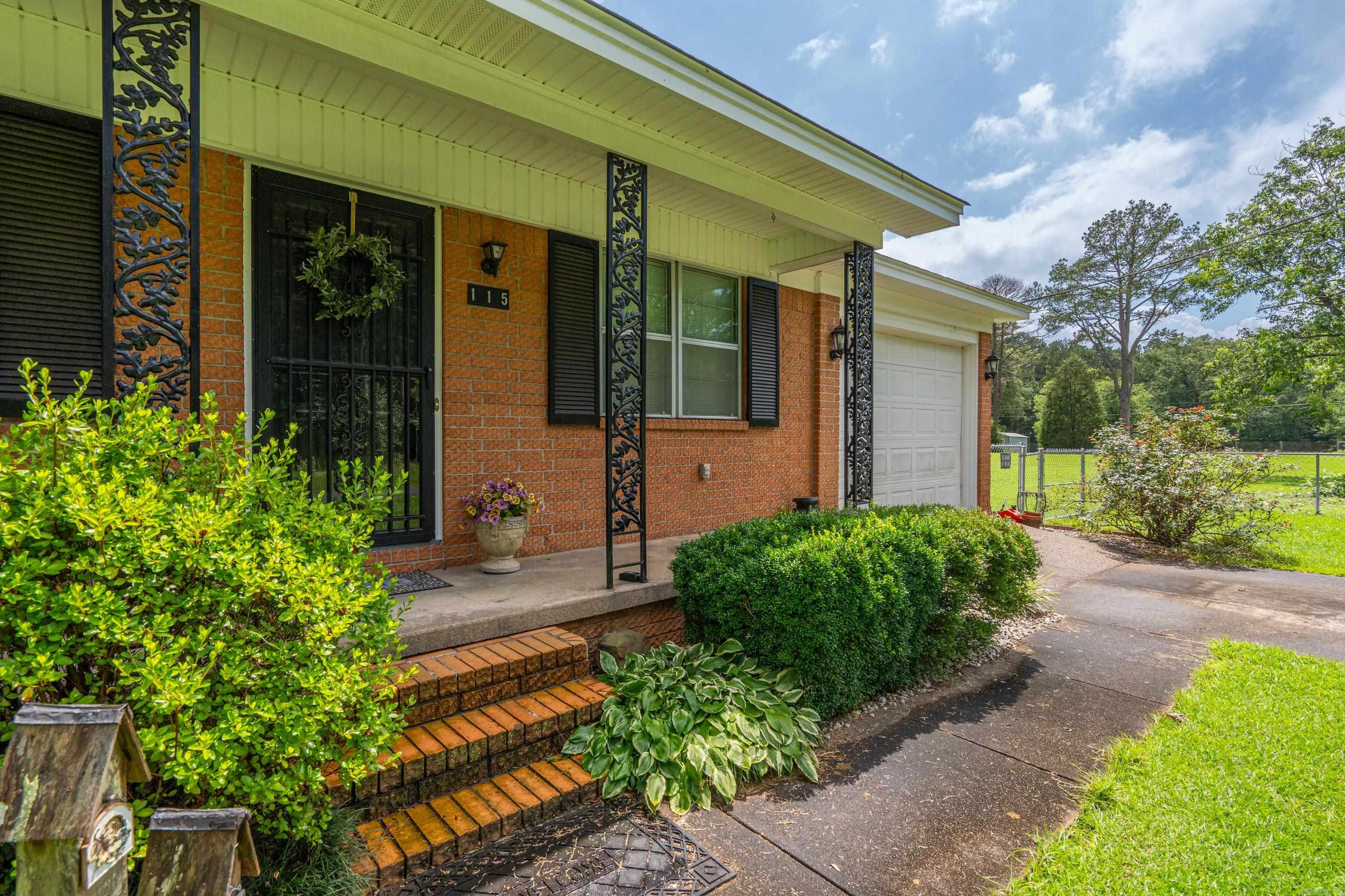 115 Larkin Street Property Photo 40